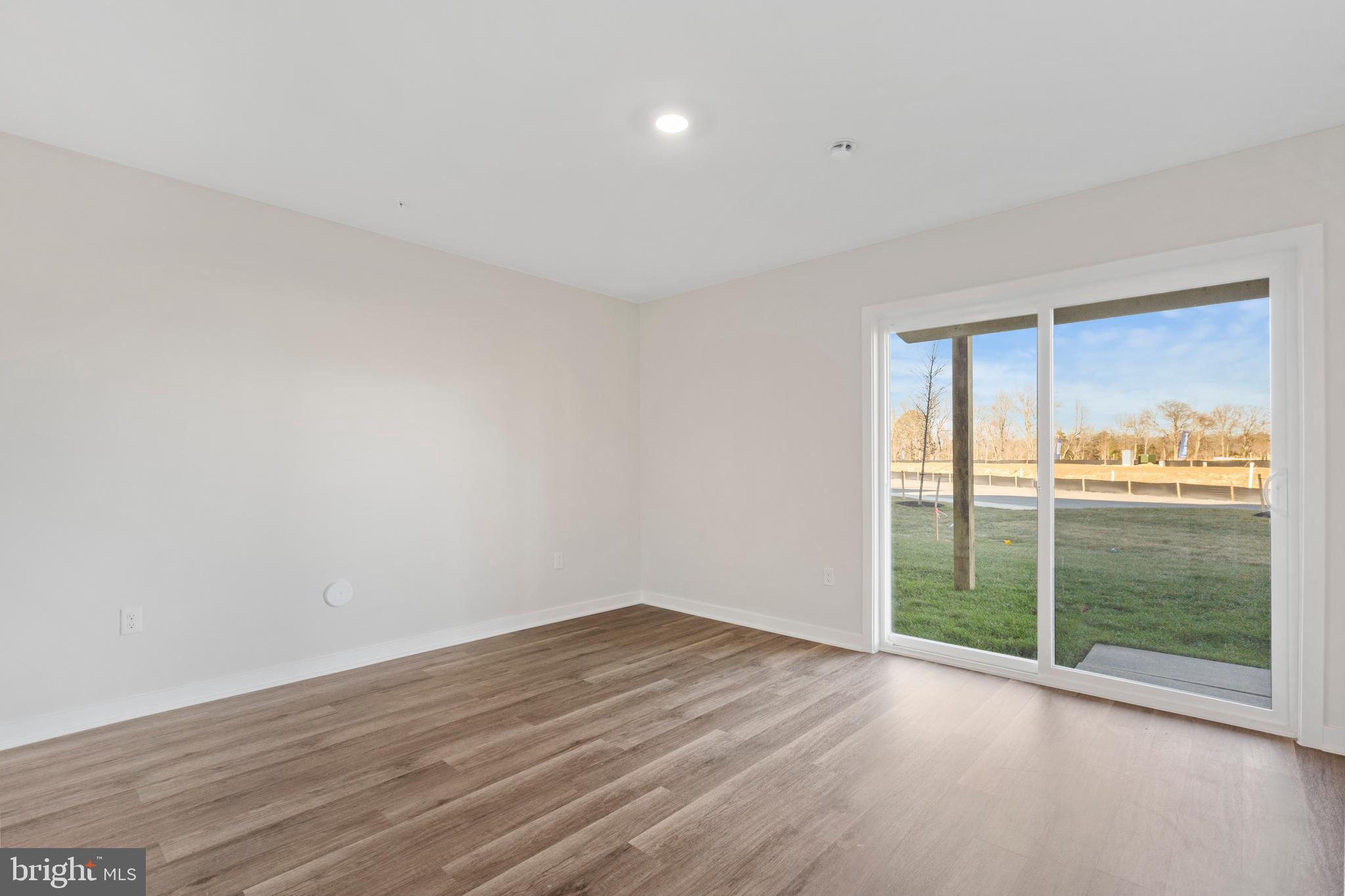 CALM RETREAT - Residential Lease