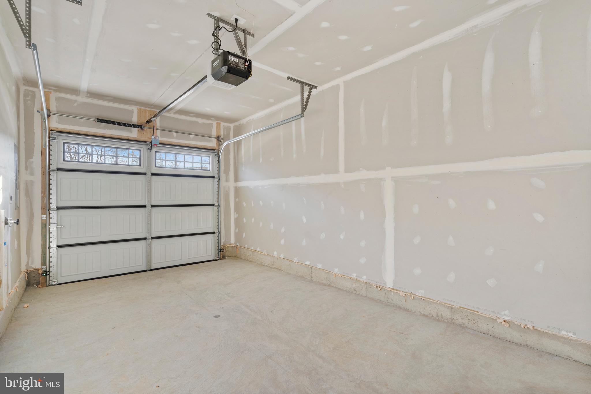 CALM RETREAT - Residential Lease