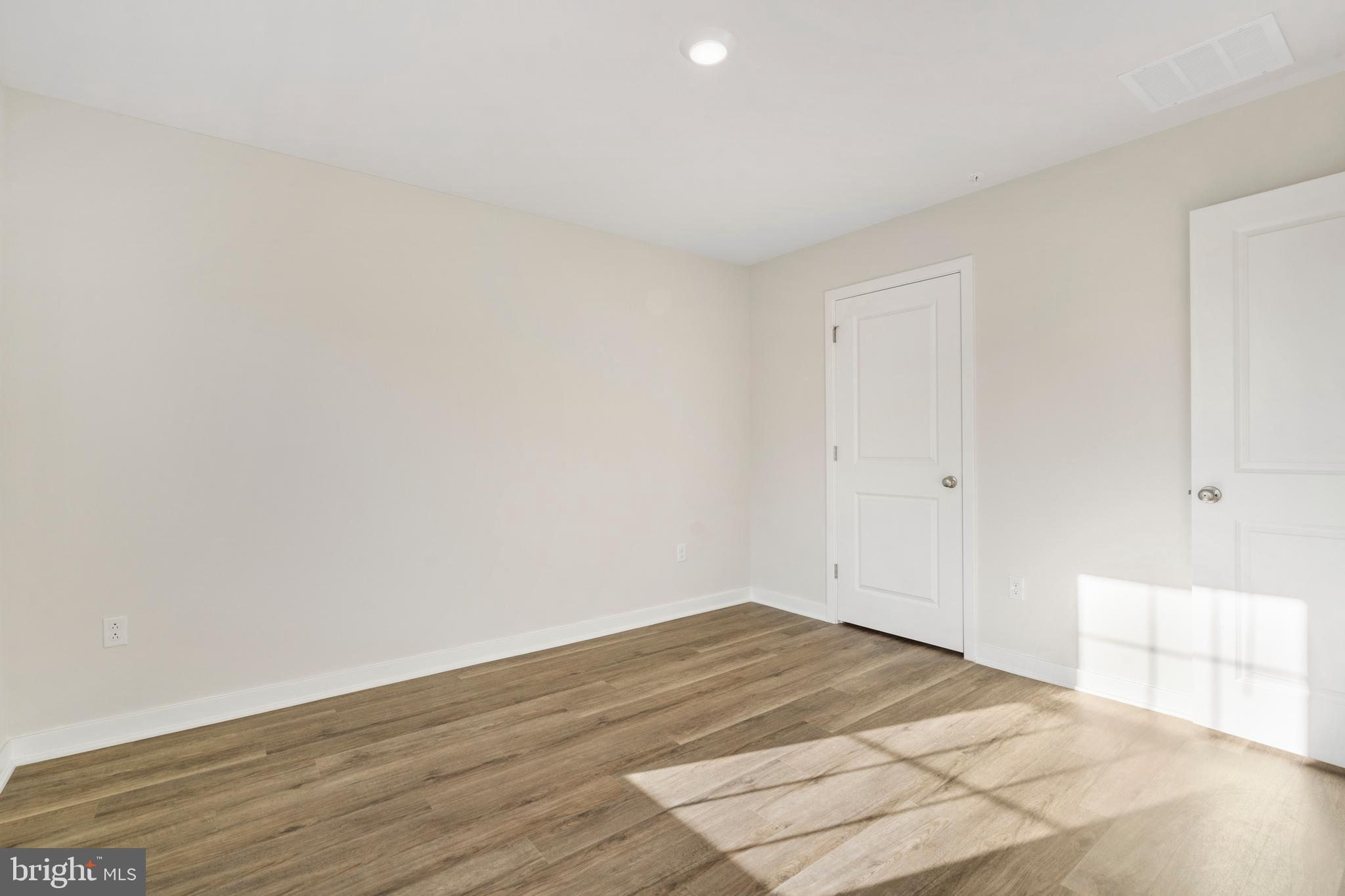 CALM RETREAT - Residential Lease