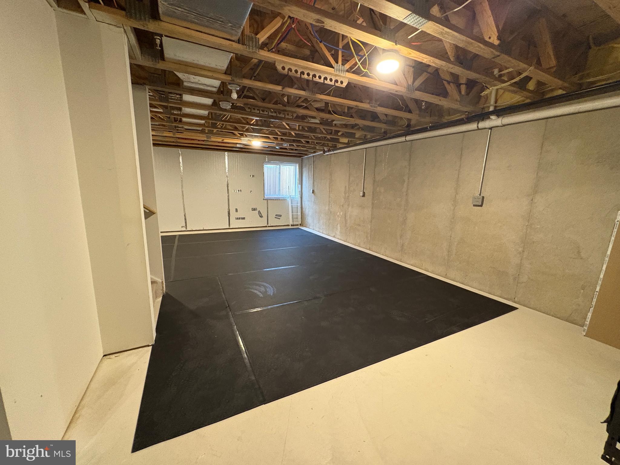 VILLAGE OF CARALEA - Residential Lease