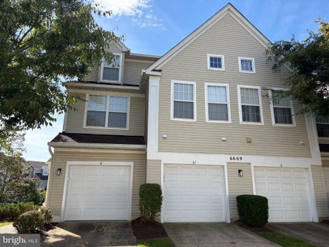 Photo of 6609 Netties Lane #1509, ALEXANDRIA, VA 22315 (MLS # VAFX2334468)