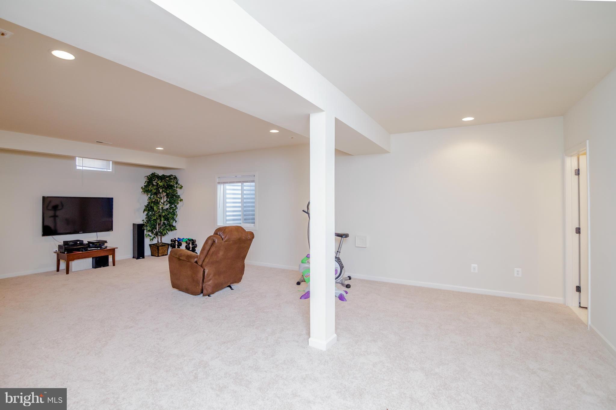 DOMINION VALLEY COUNTRY CLUB - Residential