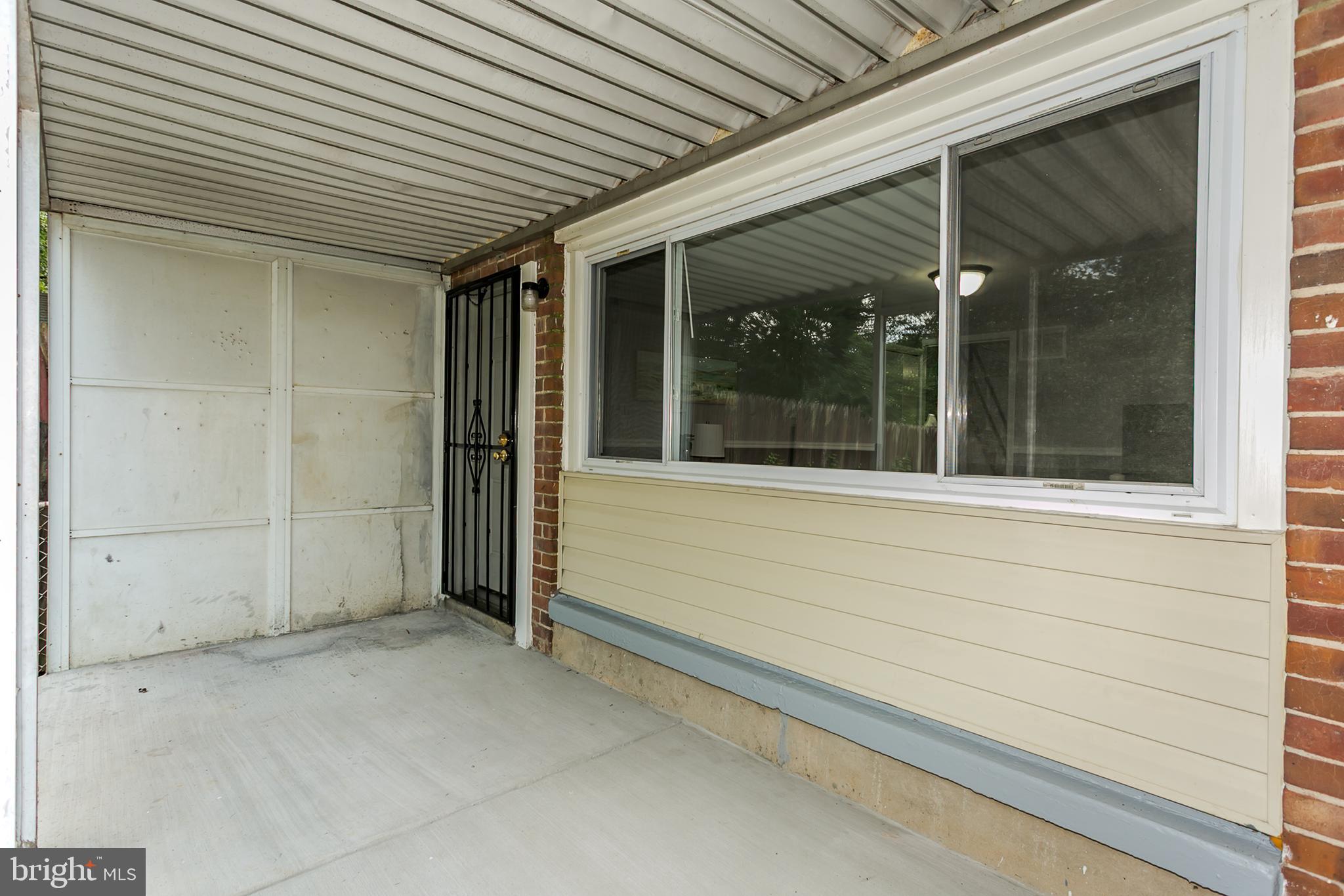 LANDSDOWNE - Residential