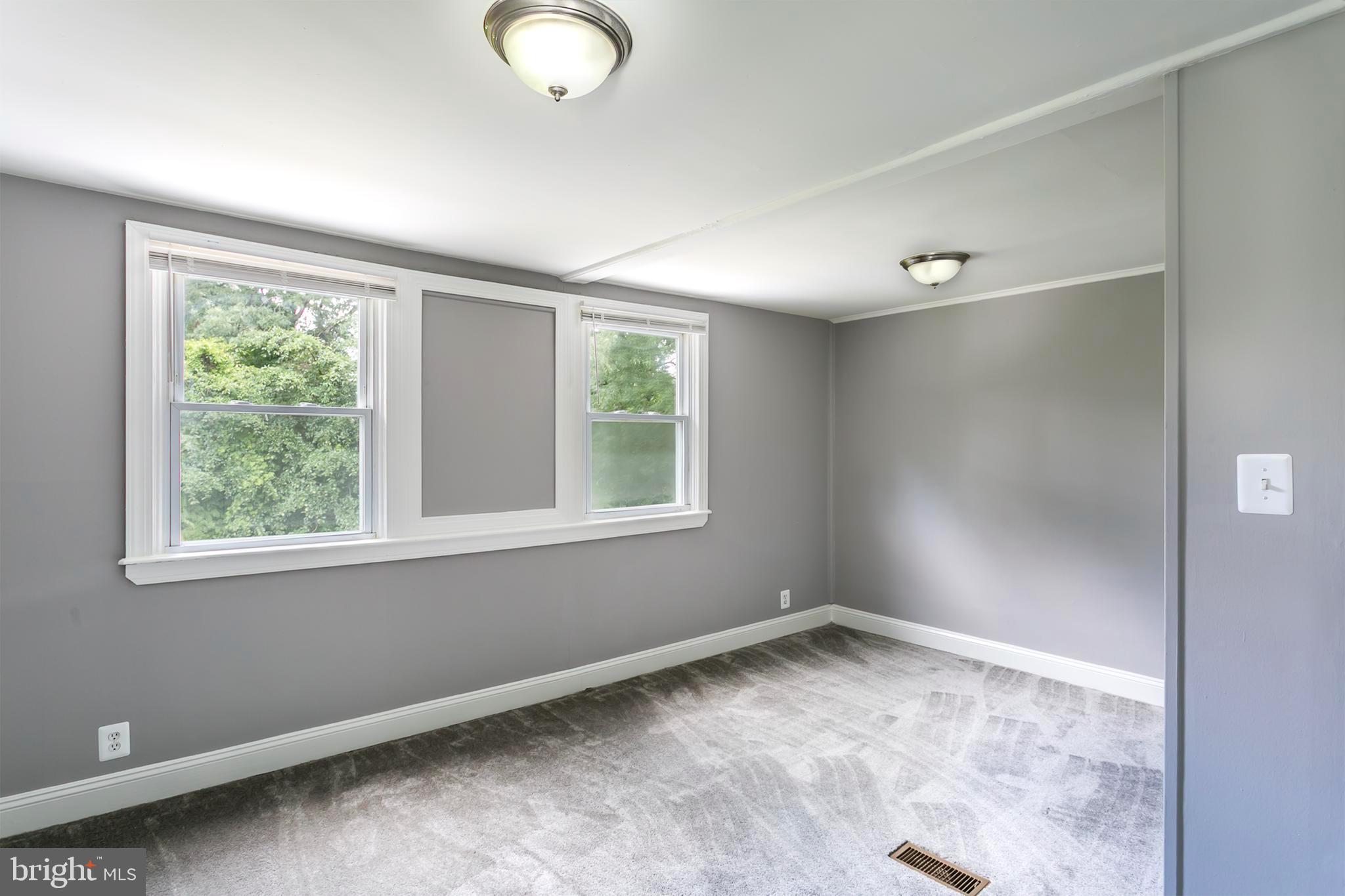 LANDSDOWNE - Residential