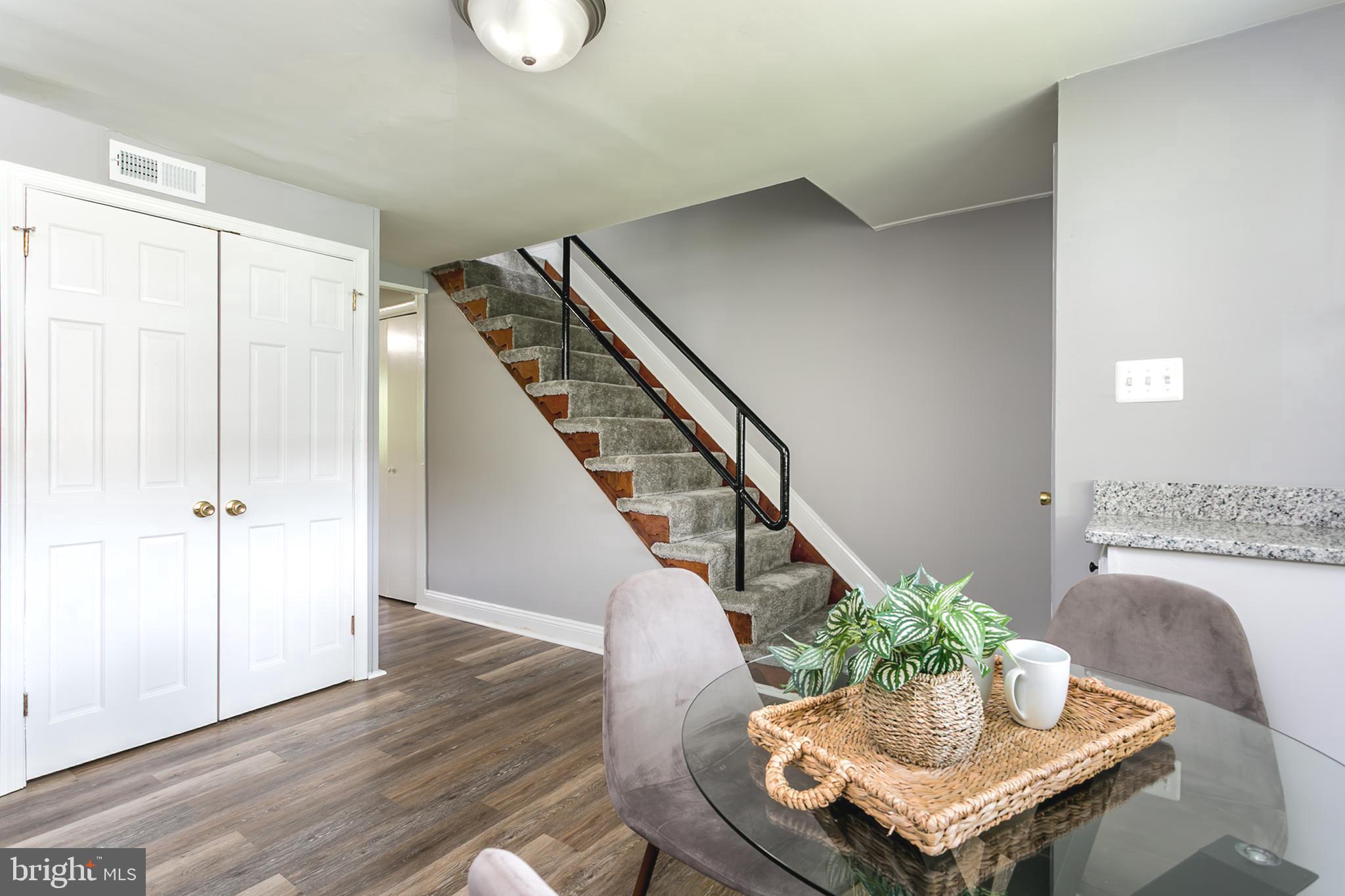 LANDSDOWNE - Residential