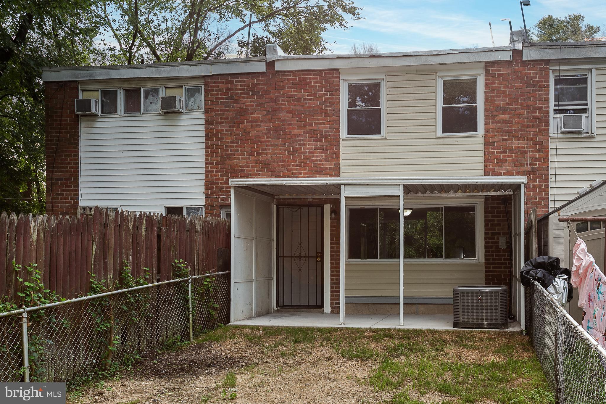 LANDSDOWNE - Residential