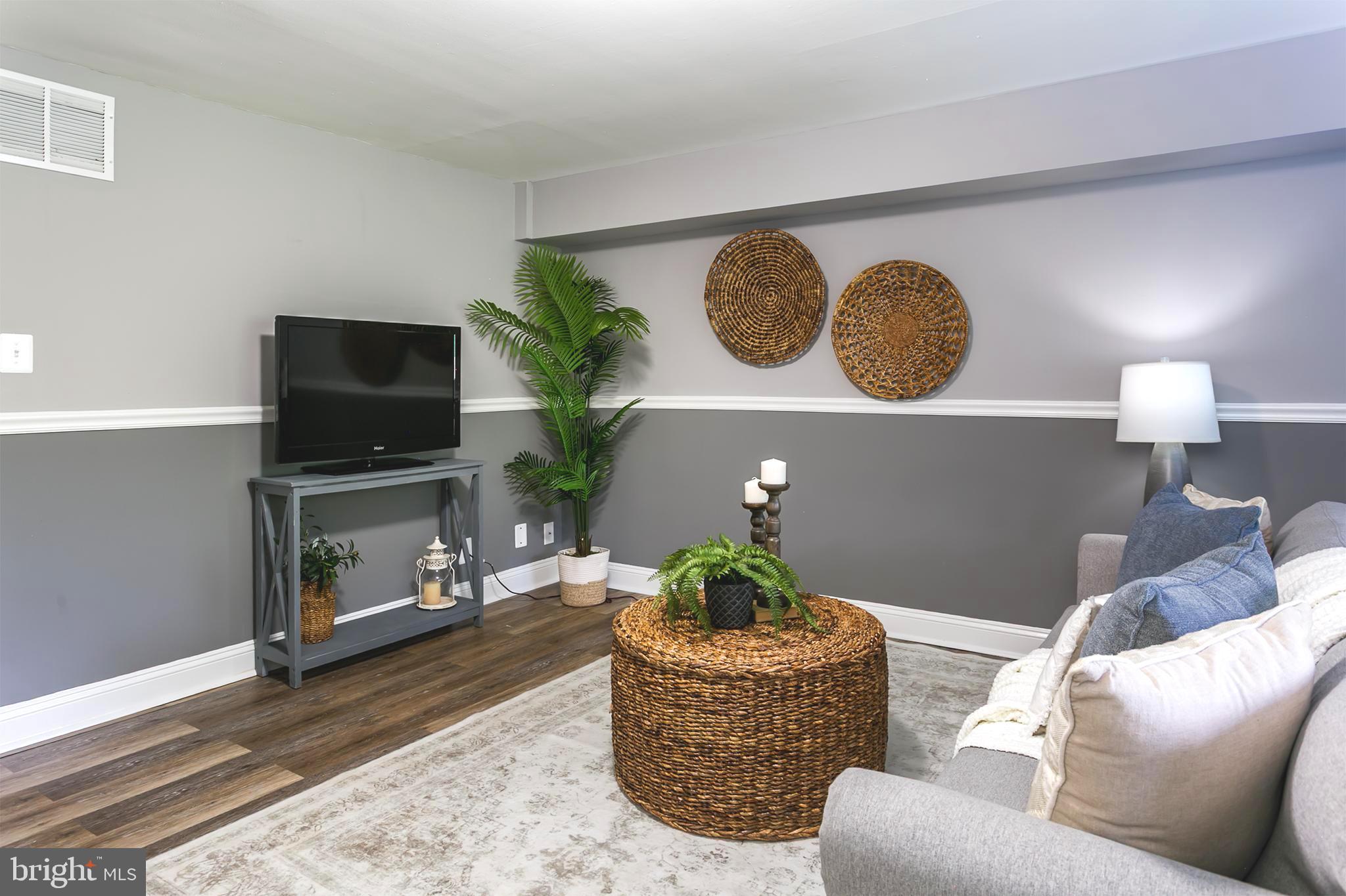 LANDSDOWNE - Residential