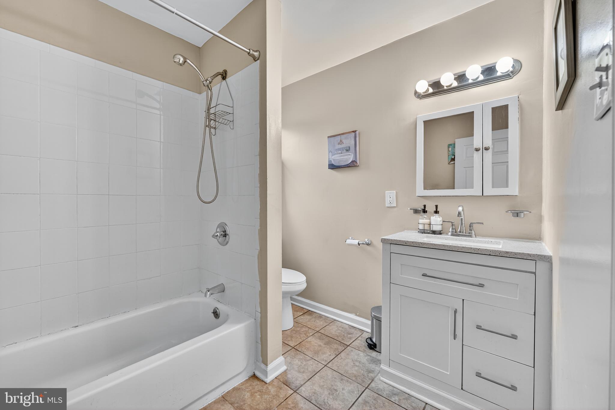 1910 KENT VILLAGE DRIVE