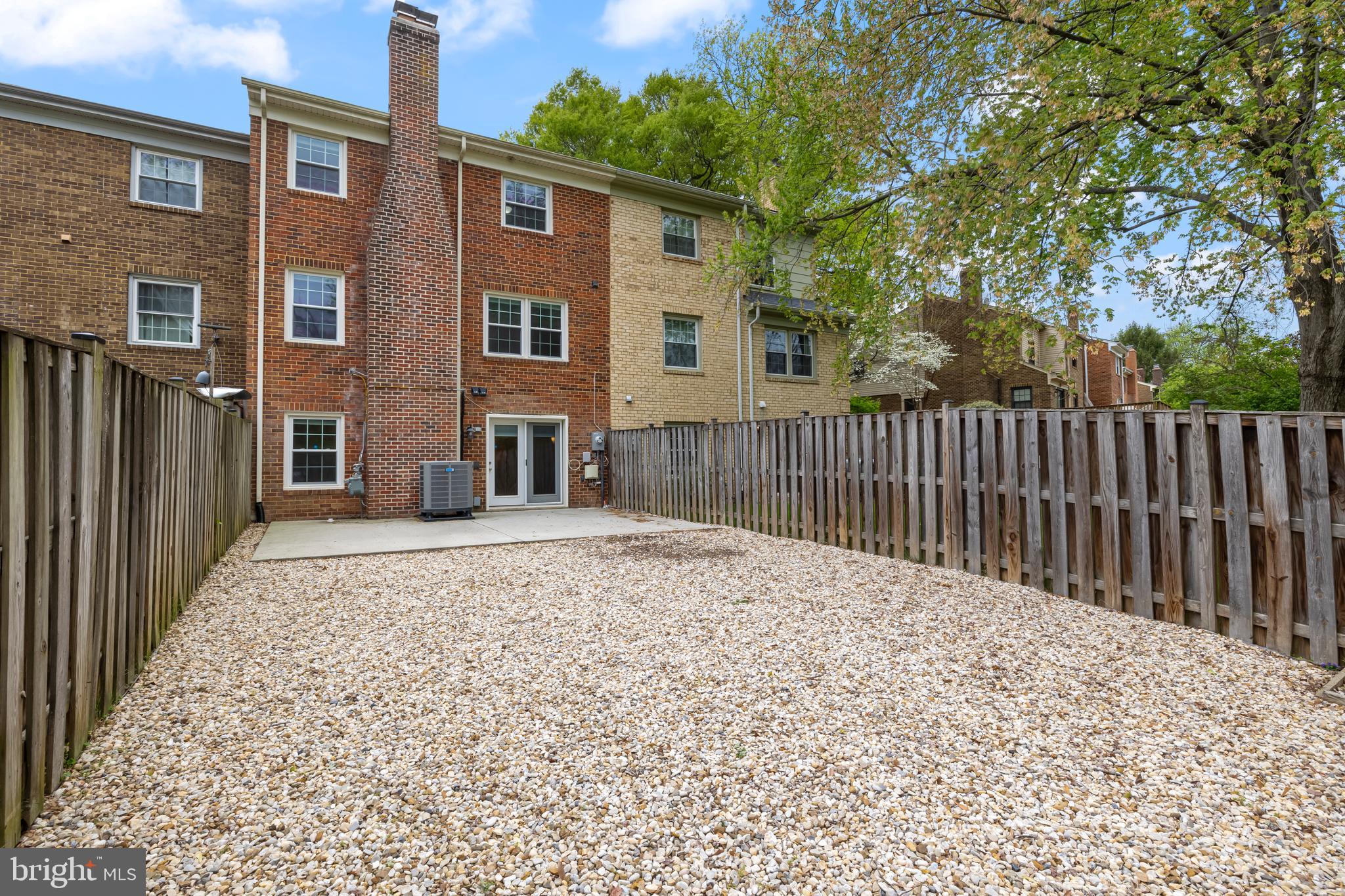 TOWNES OF MOOREFIELD - Residential