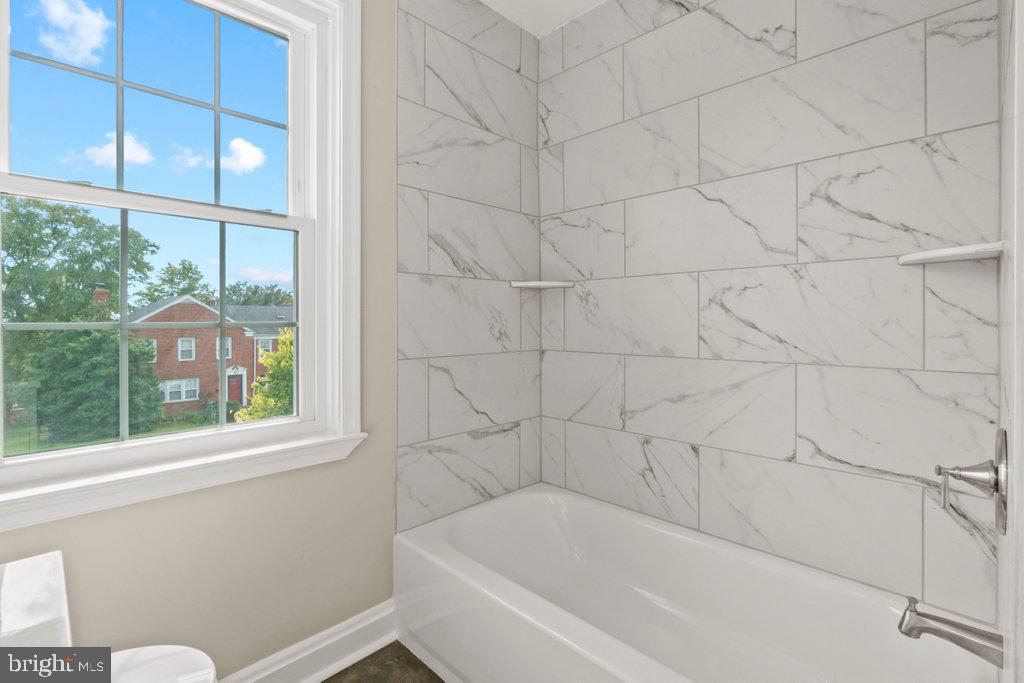 TOWSON - Residential