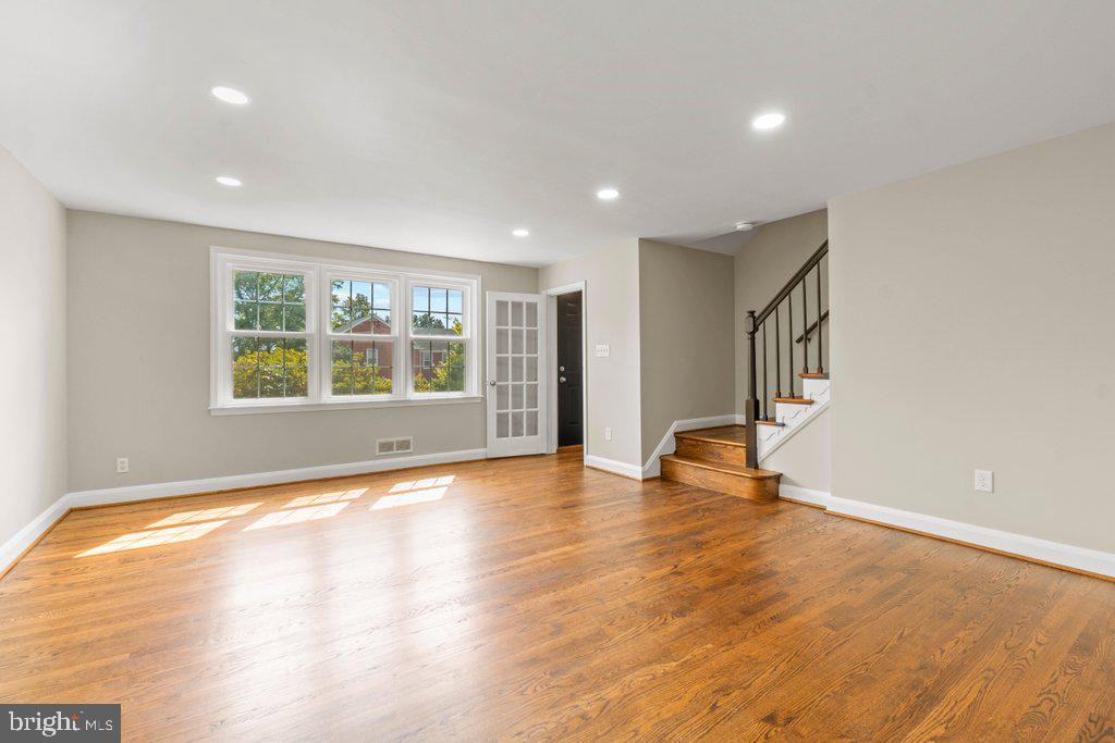 TOWSON - Residential