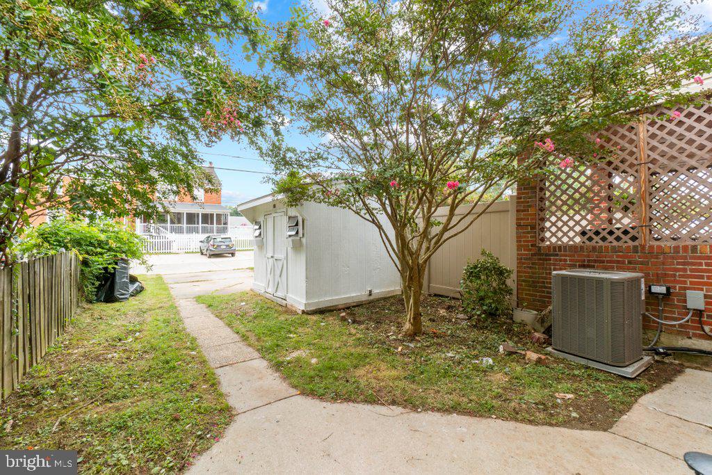 TOWSON - Residential