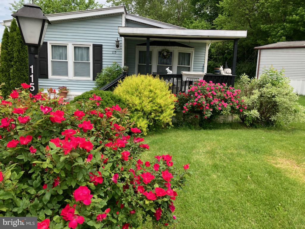 WINCHESTER MEADOWS - Residential