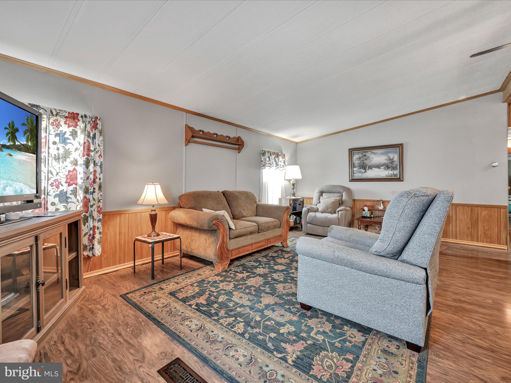 WINCHESTER MEADOWS - Residential