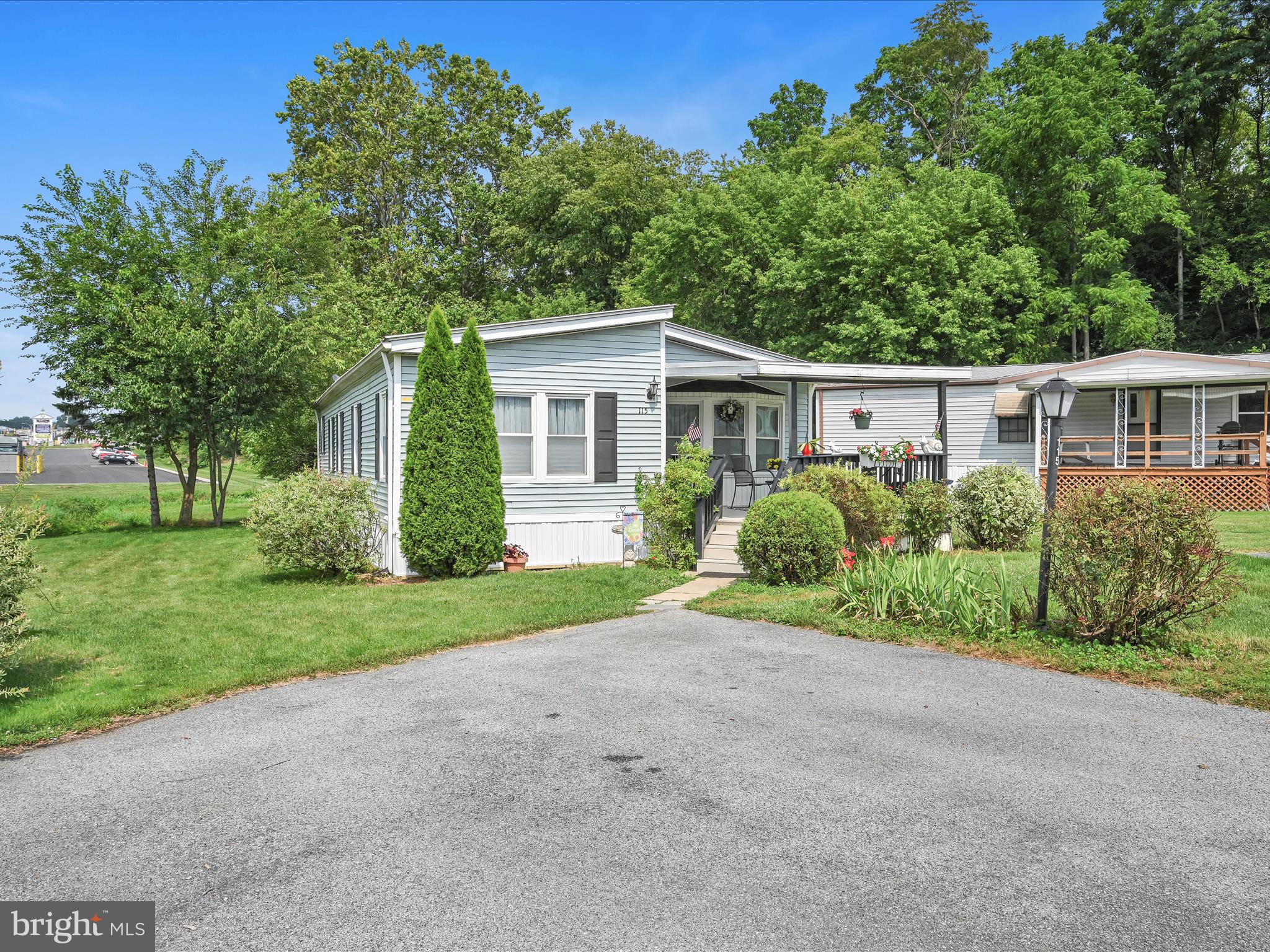 WINCHESTER MEADOWS - Residential