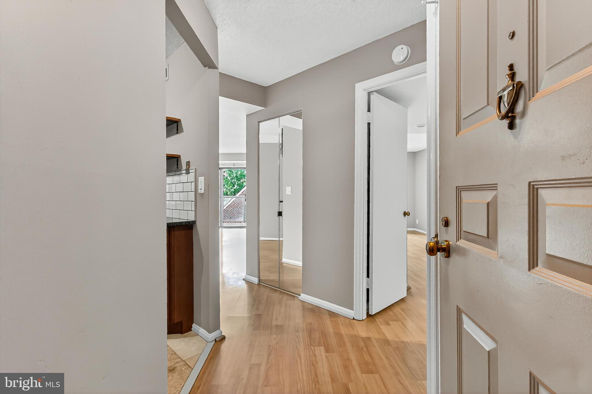 ASTORIA CONDOMINIUM - Residential Lease