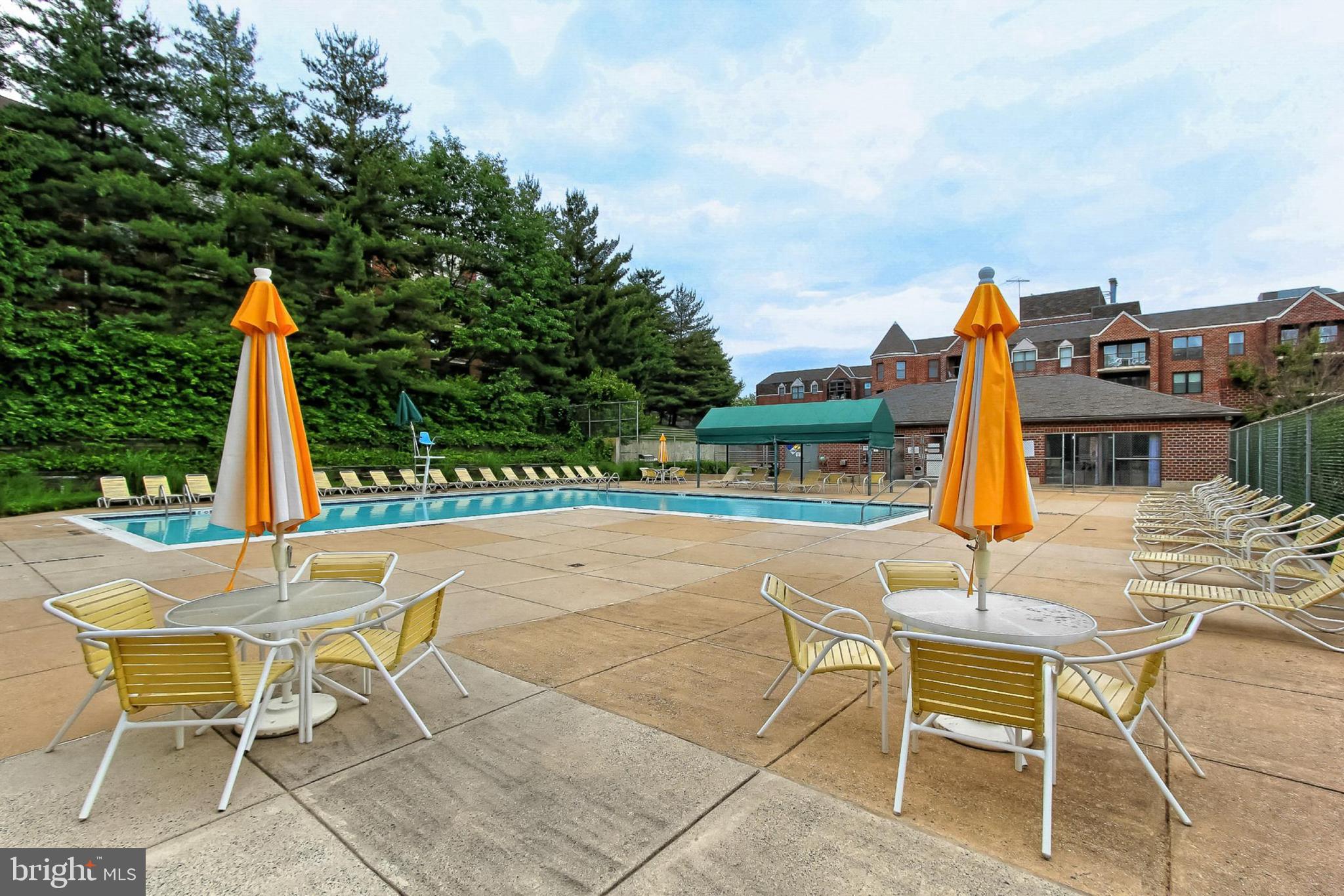 ASTORIA CONDOMINIUM - Residential Lease