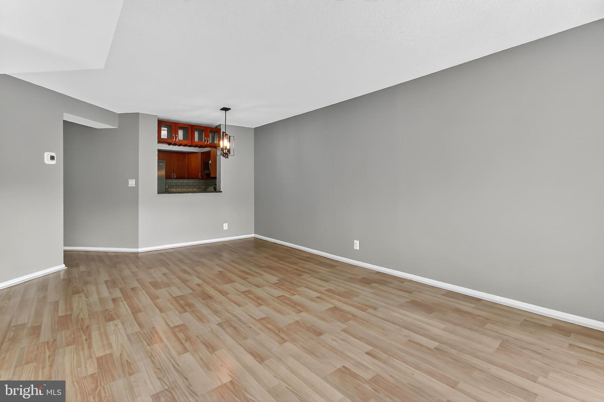 ASTORIA CONDOMINIUM - Residential Lease