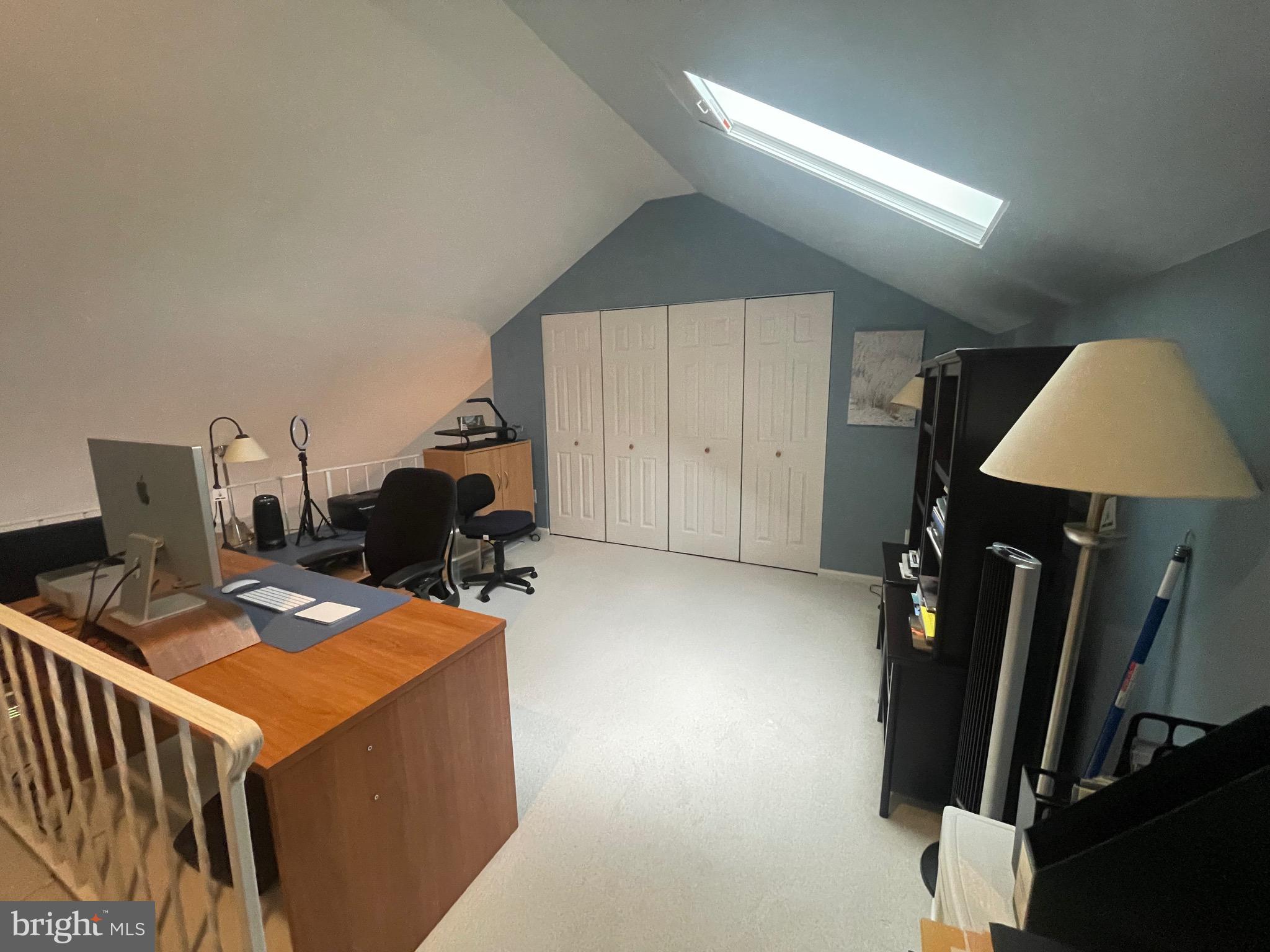 SUFFOLK PLACE - Residential