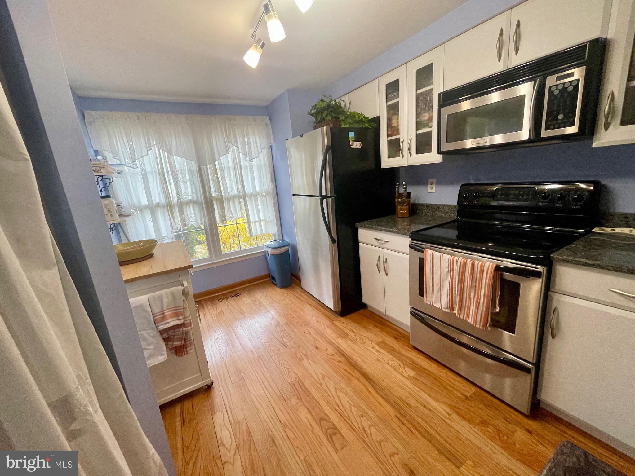 SUFFOLK PLACE - Residential