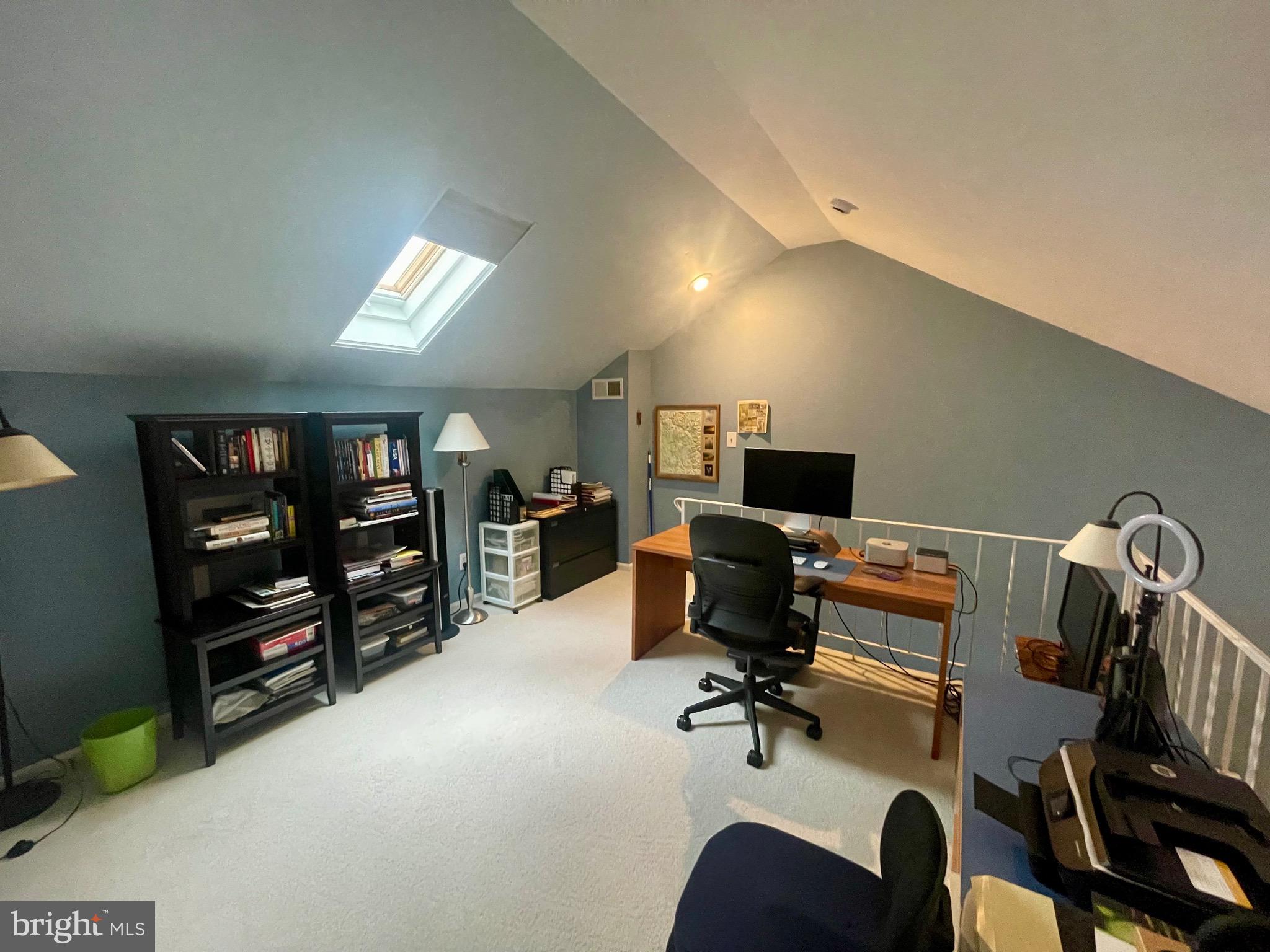 SUFFOLK PLACE - Residential