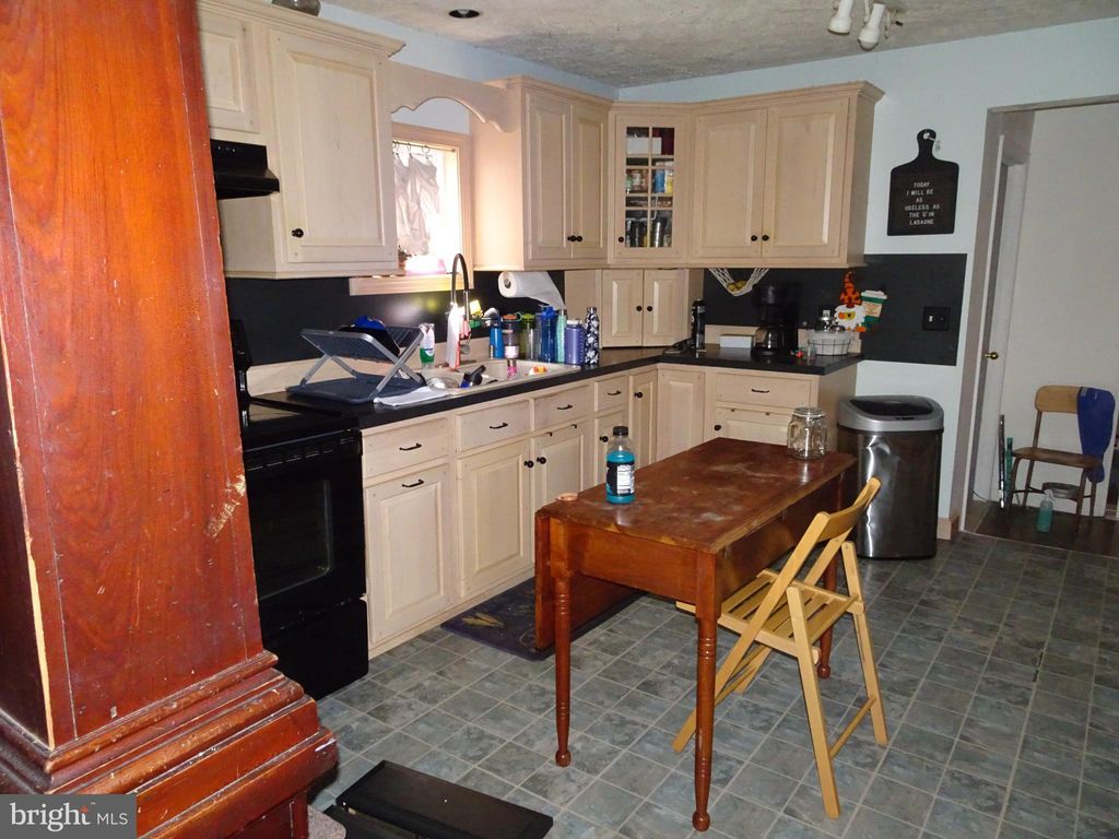 Photo of 34 N 2ND ST, DENVER, PA 17517 (MLS # PALA2038428)