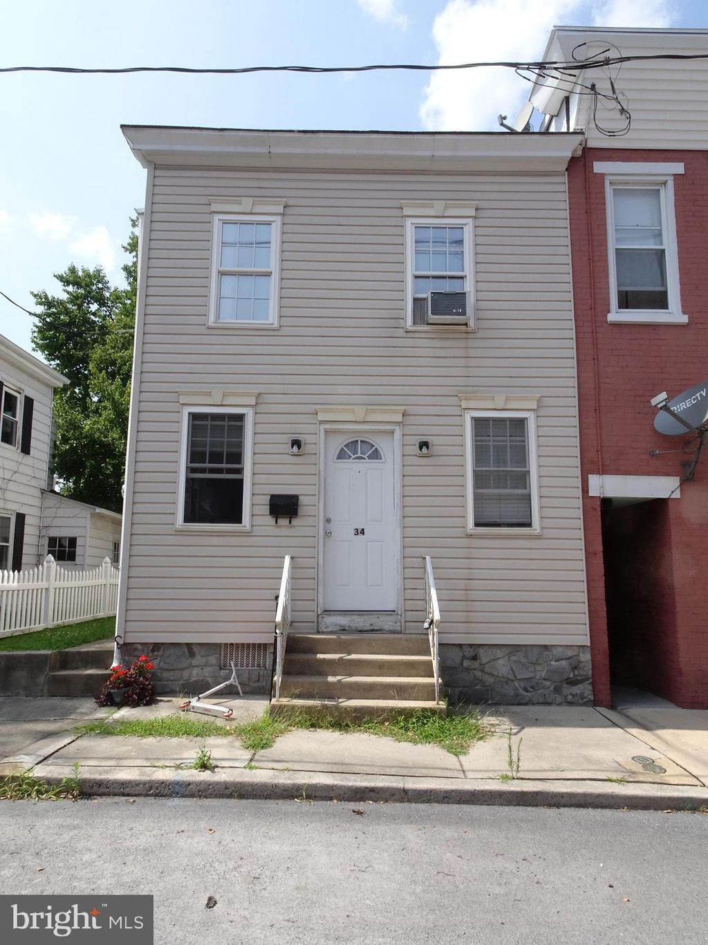 Photo of 34 N 2ND ST, DENVER, PA 17517 (MLS # PALA2038428)