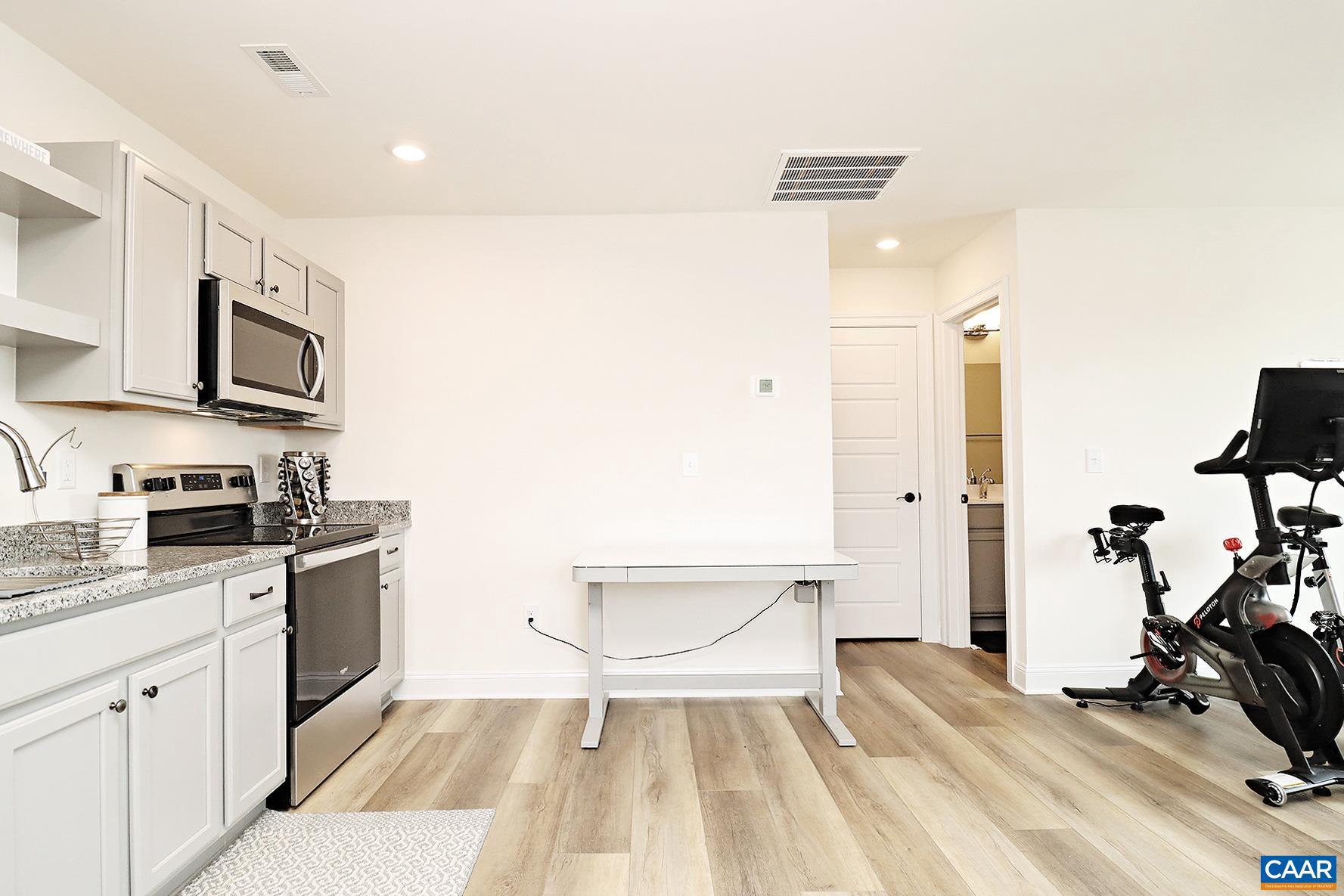 OLD TRAIL - Residential Lease