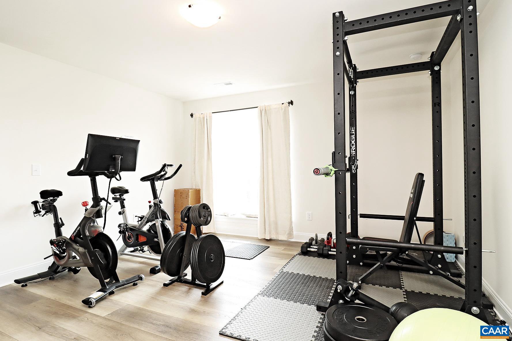 OLD TRAIL - Residential Lease