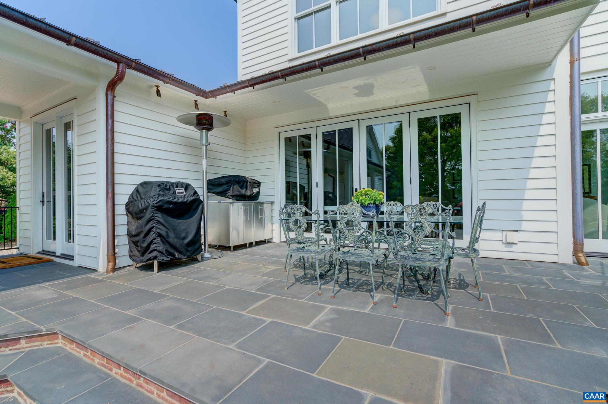 LOCUST GROVE - Residential