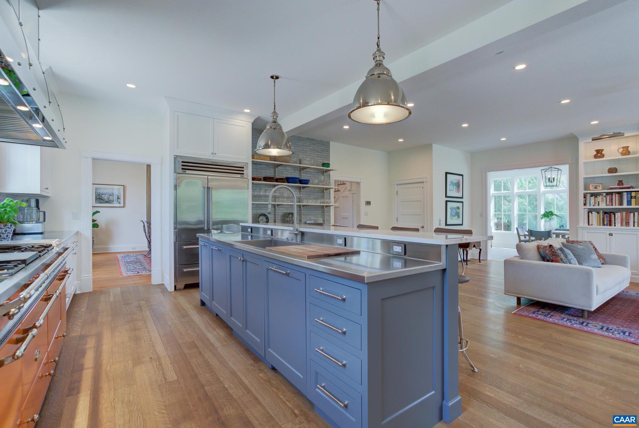 LOCUST GROVE - Residential