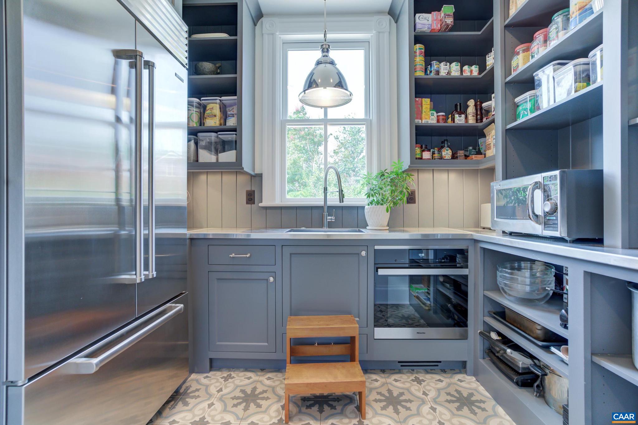 LOCUST GROVE - Residential