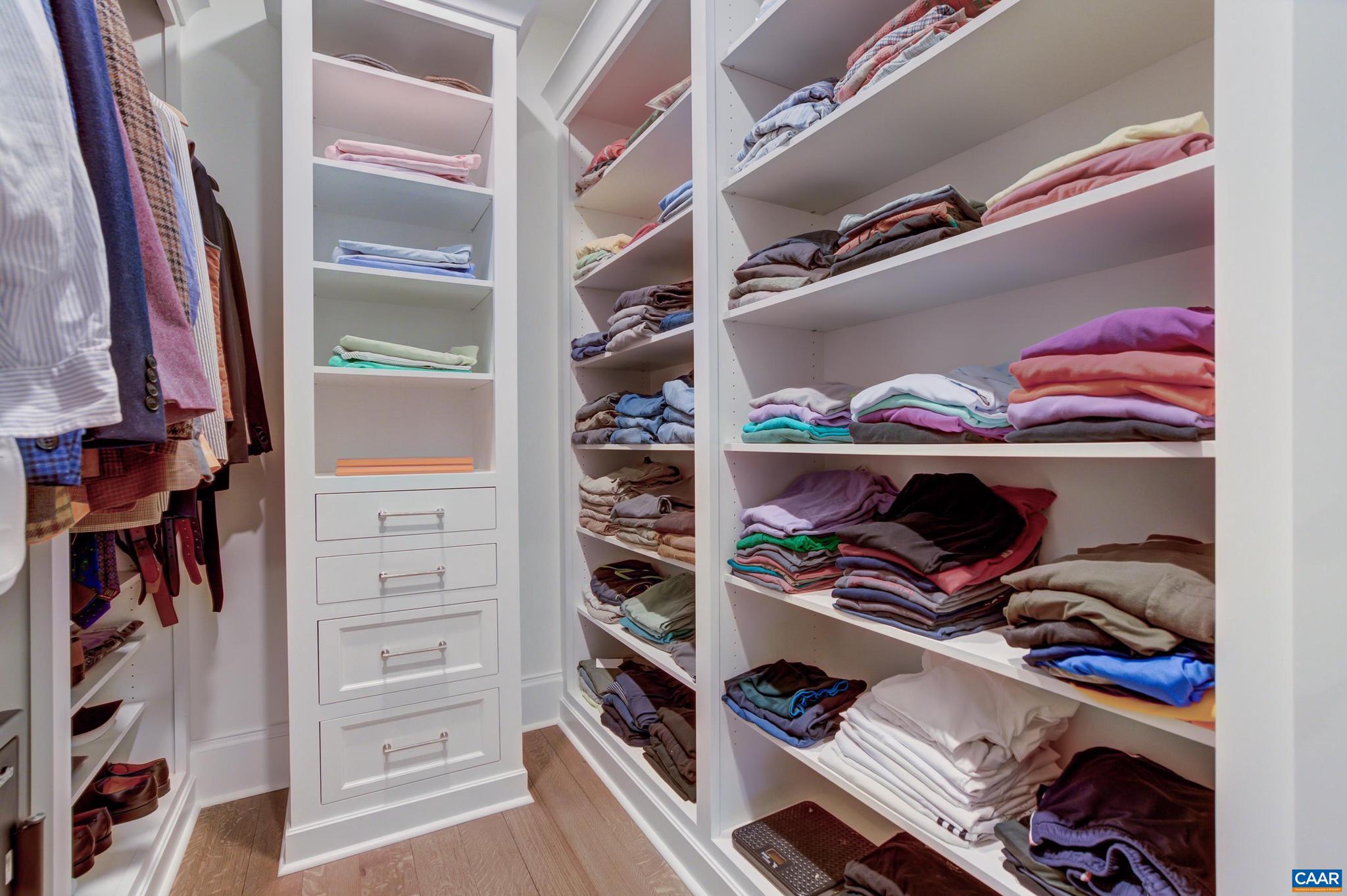 LOCUST GROVE - Residential