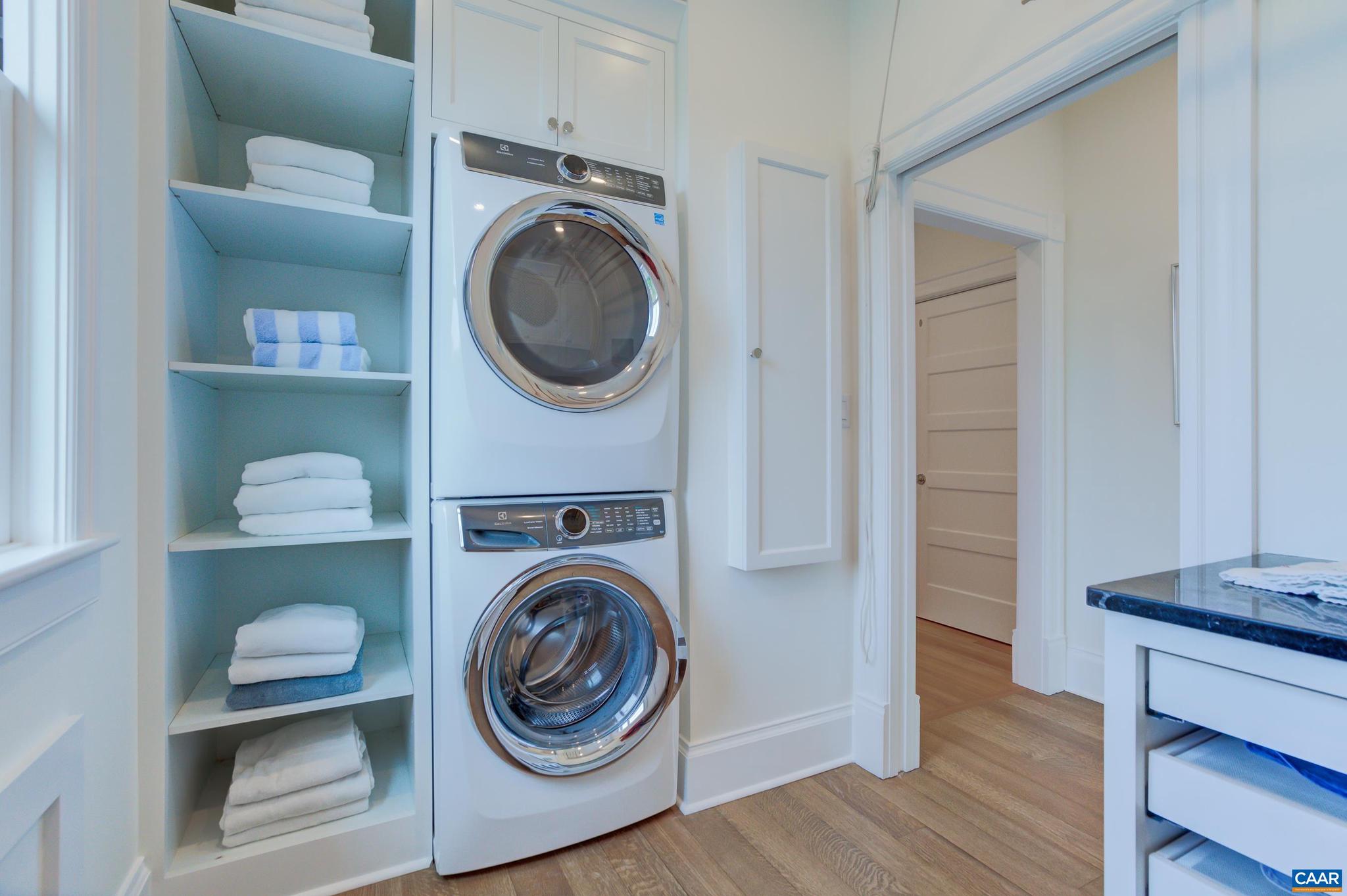 LOCUST GROVE - Residential