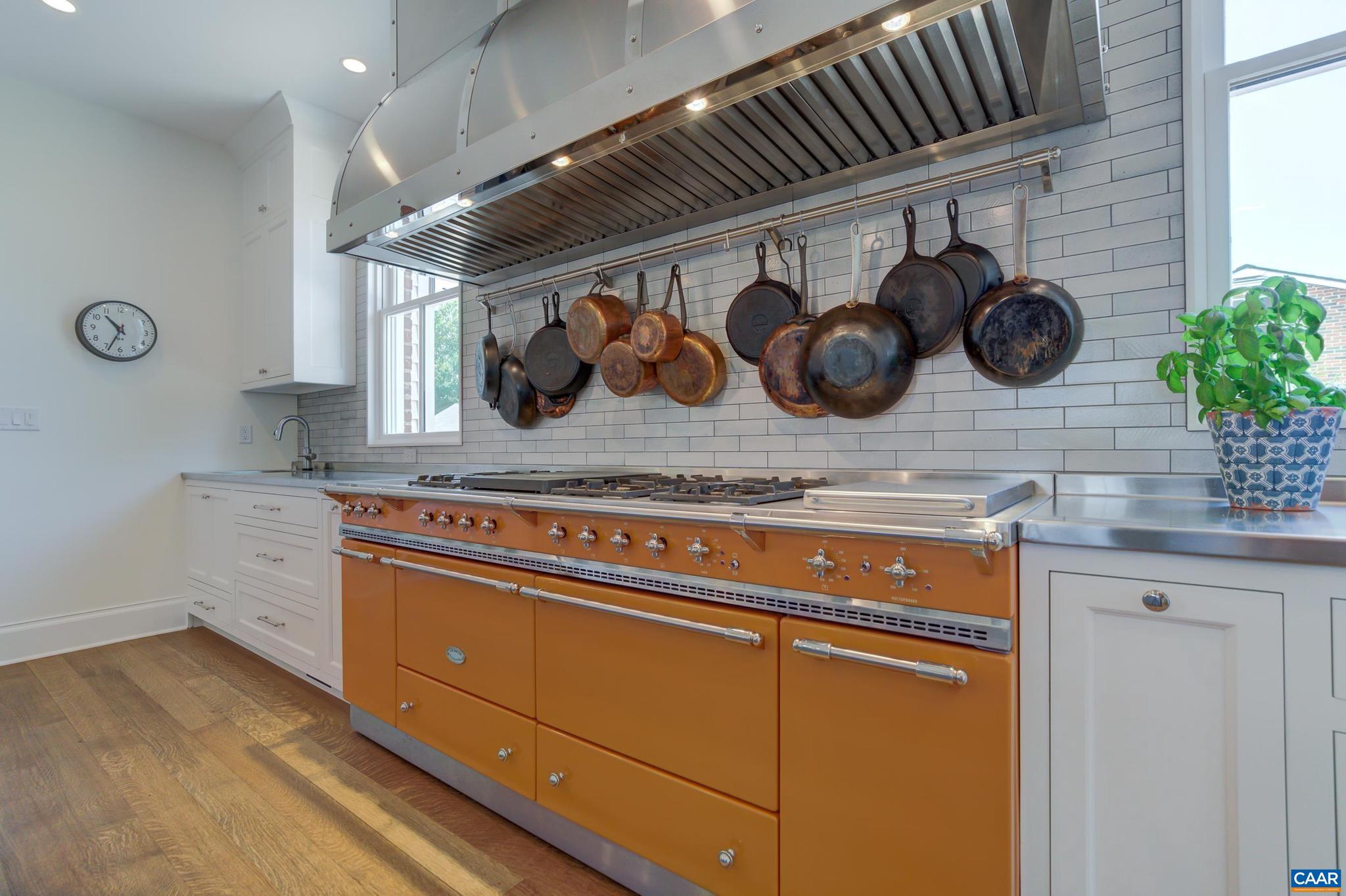 LOCUST GROVE - Residential