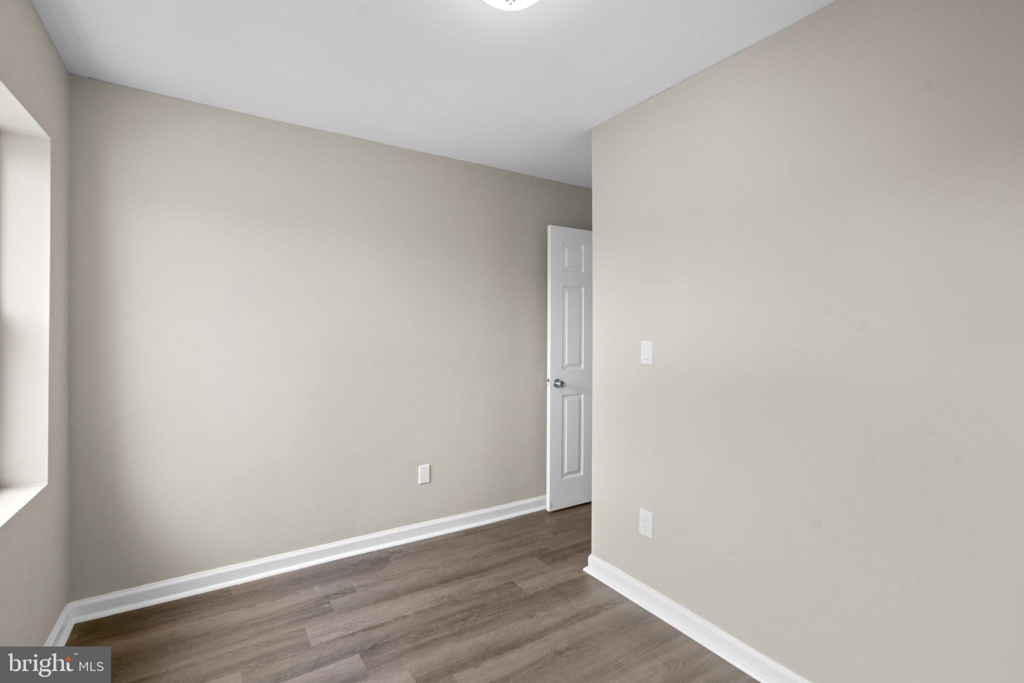 SANDTOWN-WINCHESTER - Residential