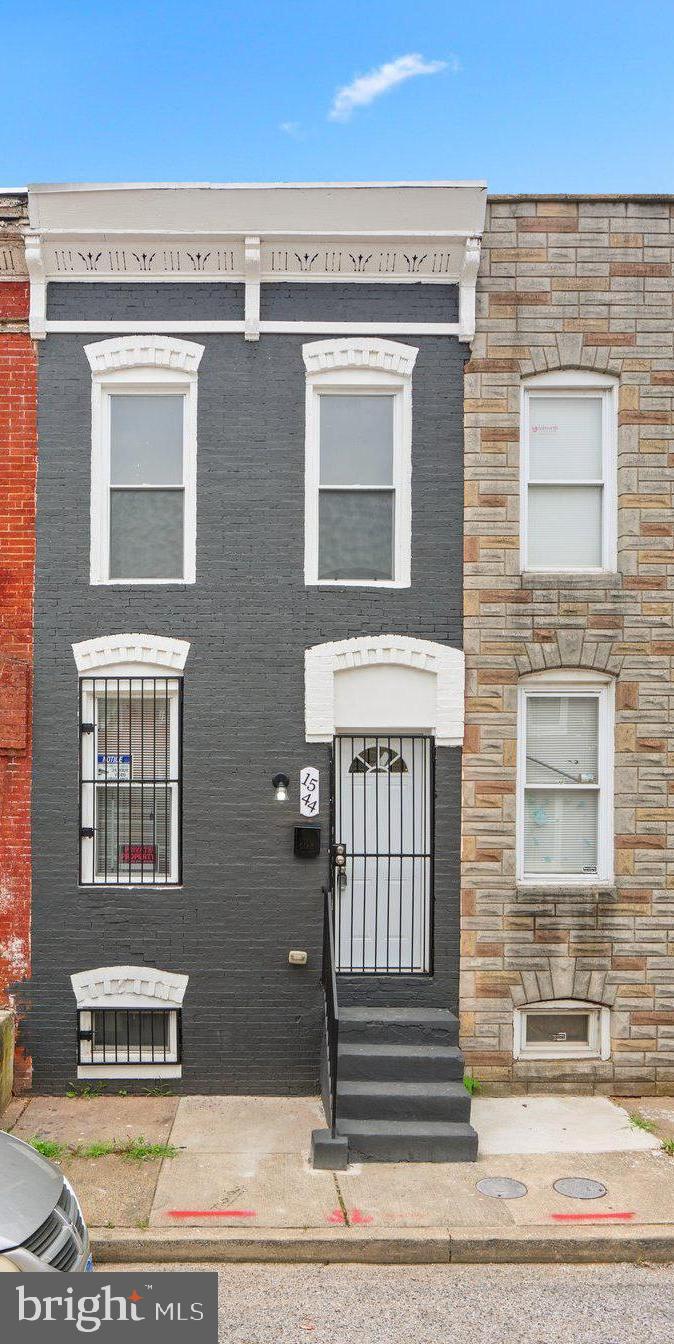 SANDTOWN-WINCHESTER - Residential