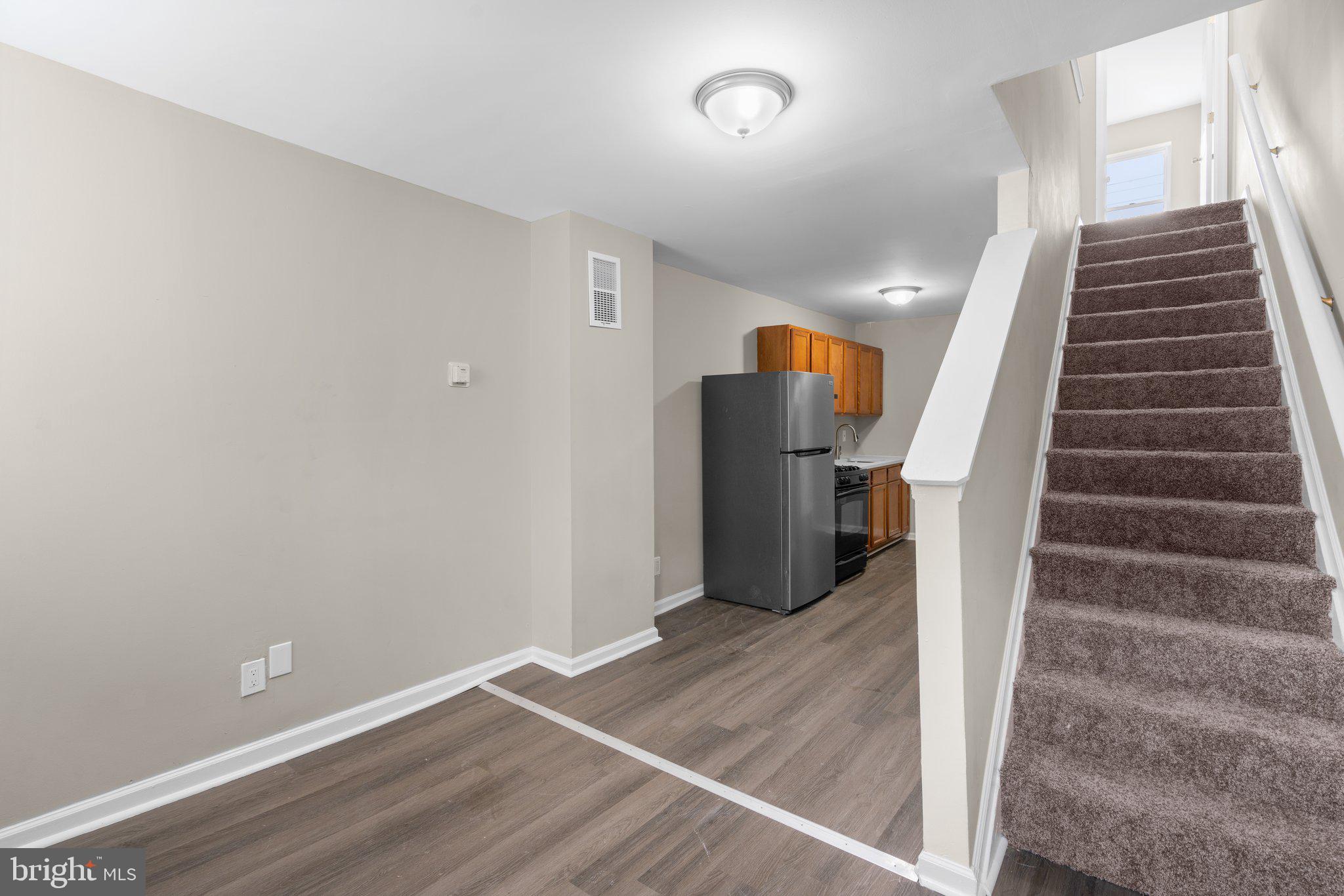 SANDTOWN-WINCHESTER - Residential