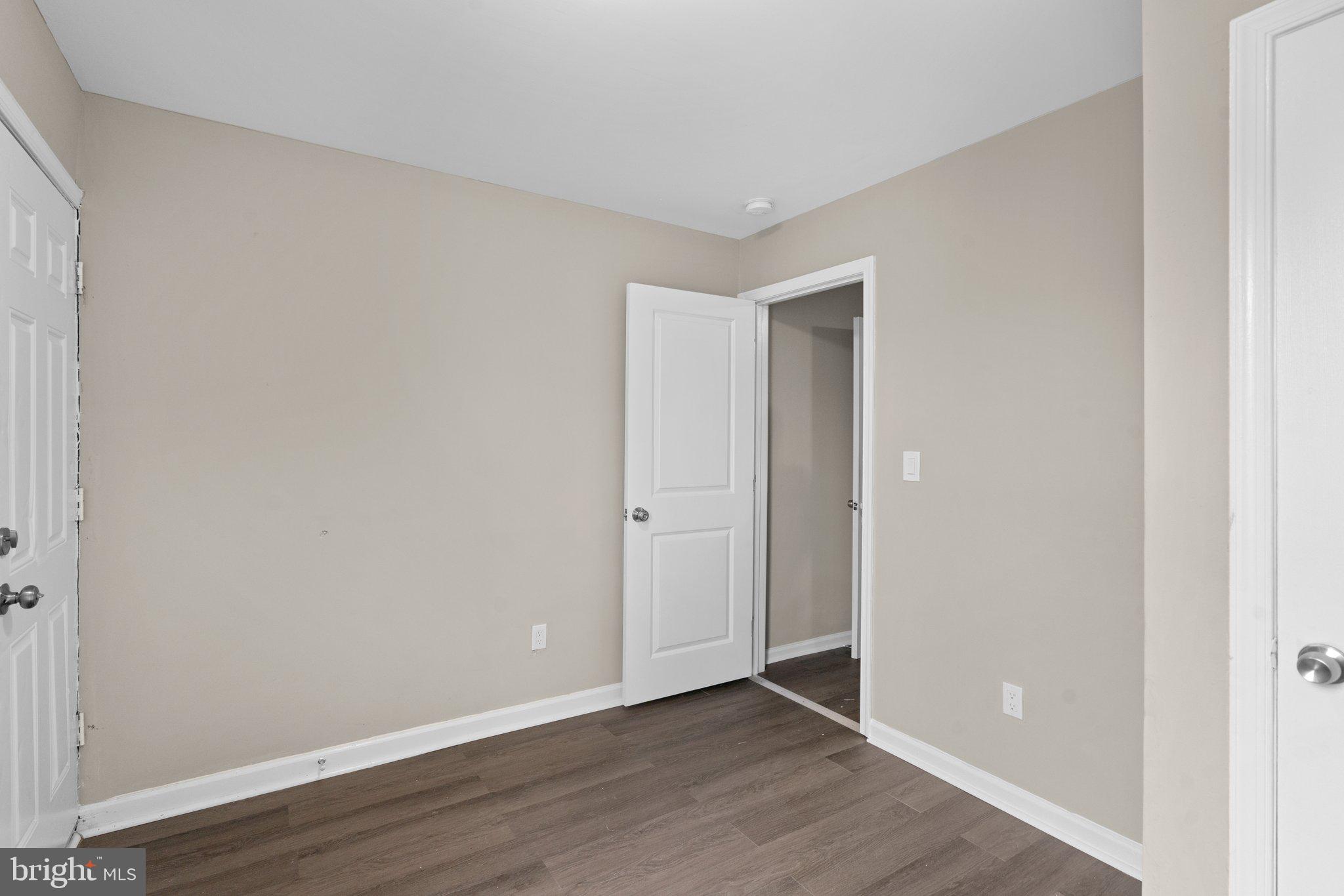 SANDTOWN-WINCHESTER - Residential