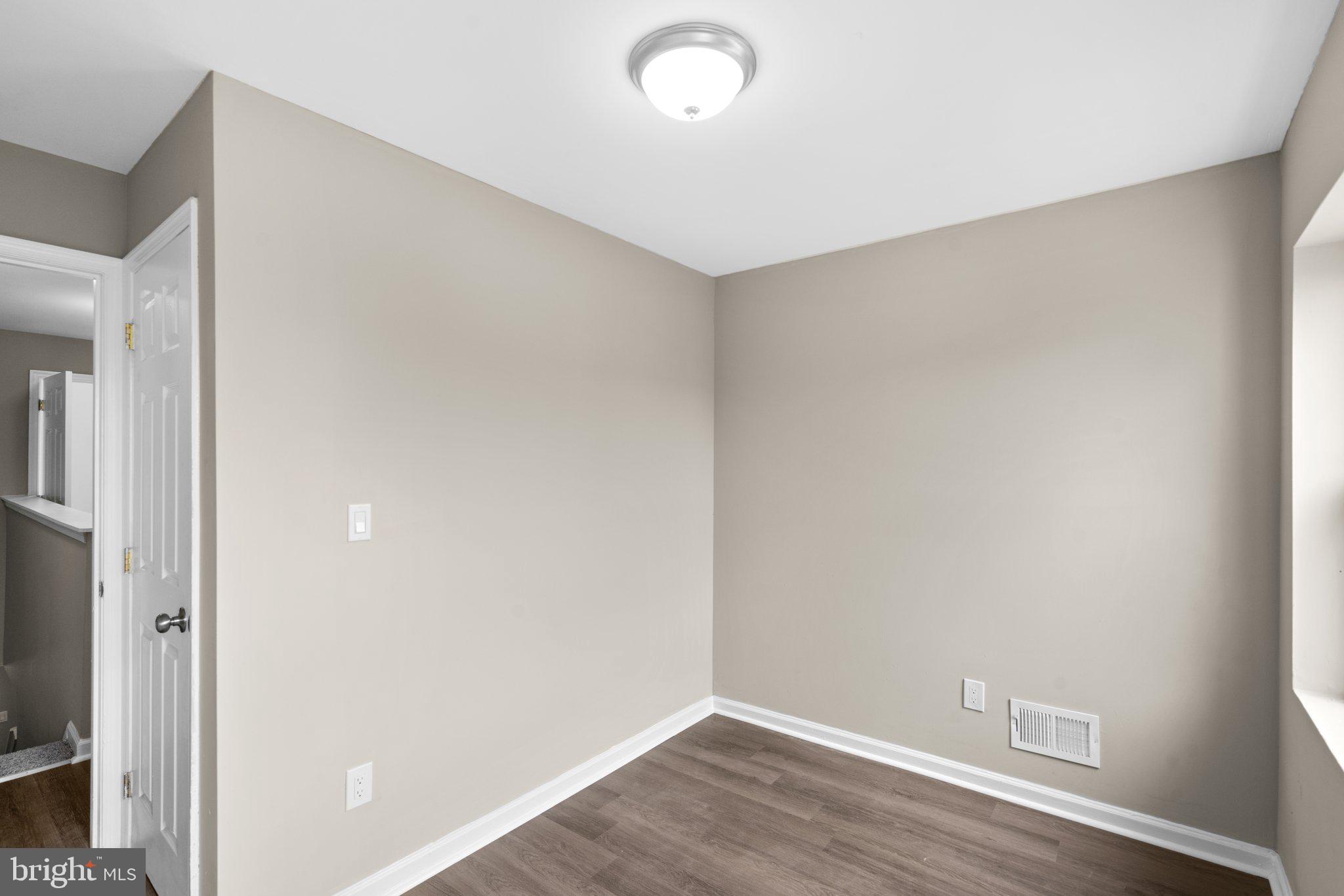 SANDTOWN-WINCHESTER - Residential