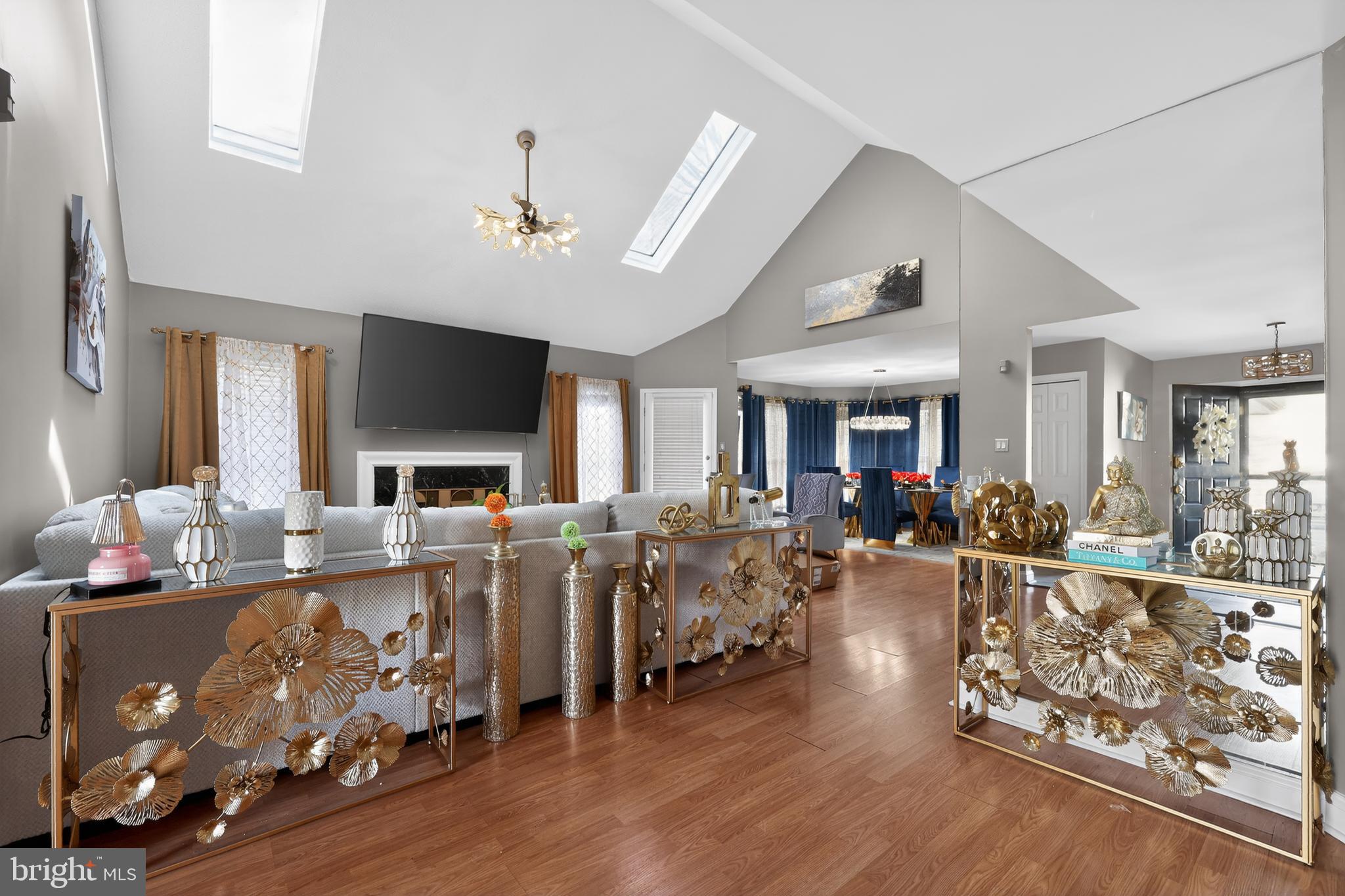 VILLAGE IN THE PARK - Residential