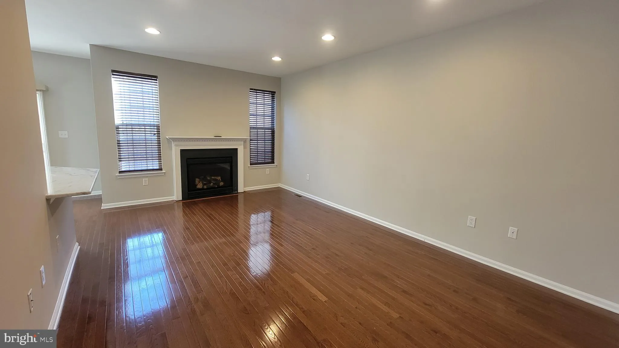 Deptford, New Jersey 08096, United States, 3 Bedrooms Bedrooms, ,3 BathroomsBathrooms,Residential,Contingent,10634