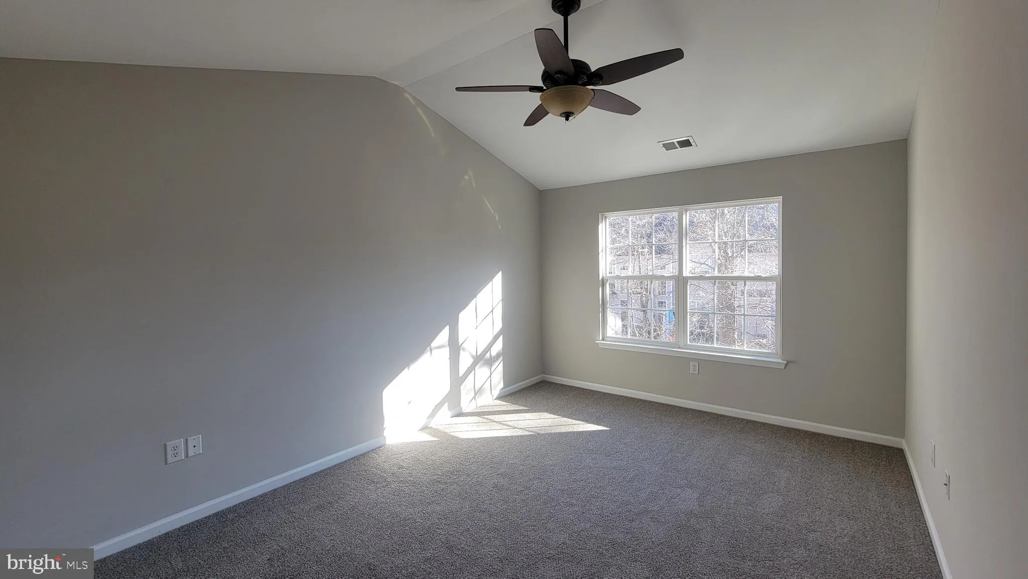 Deptford, New Jersey 08096, United States, 3 Bedrooms Bedrooms, ,3 BathroomsBathrooms,Residential,Contingent,10634