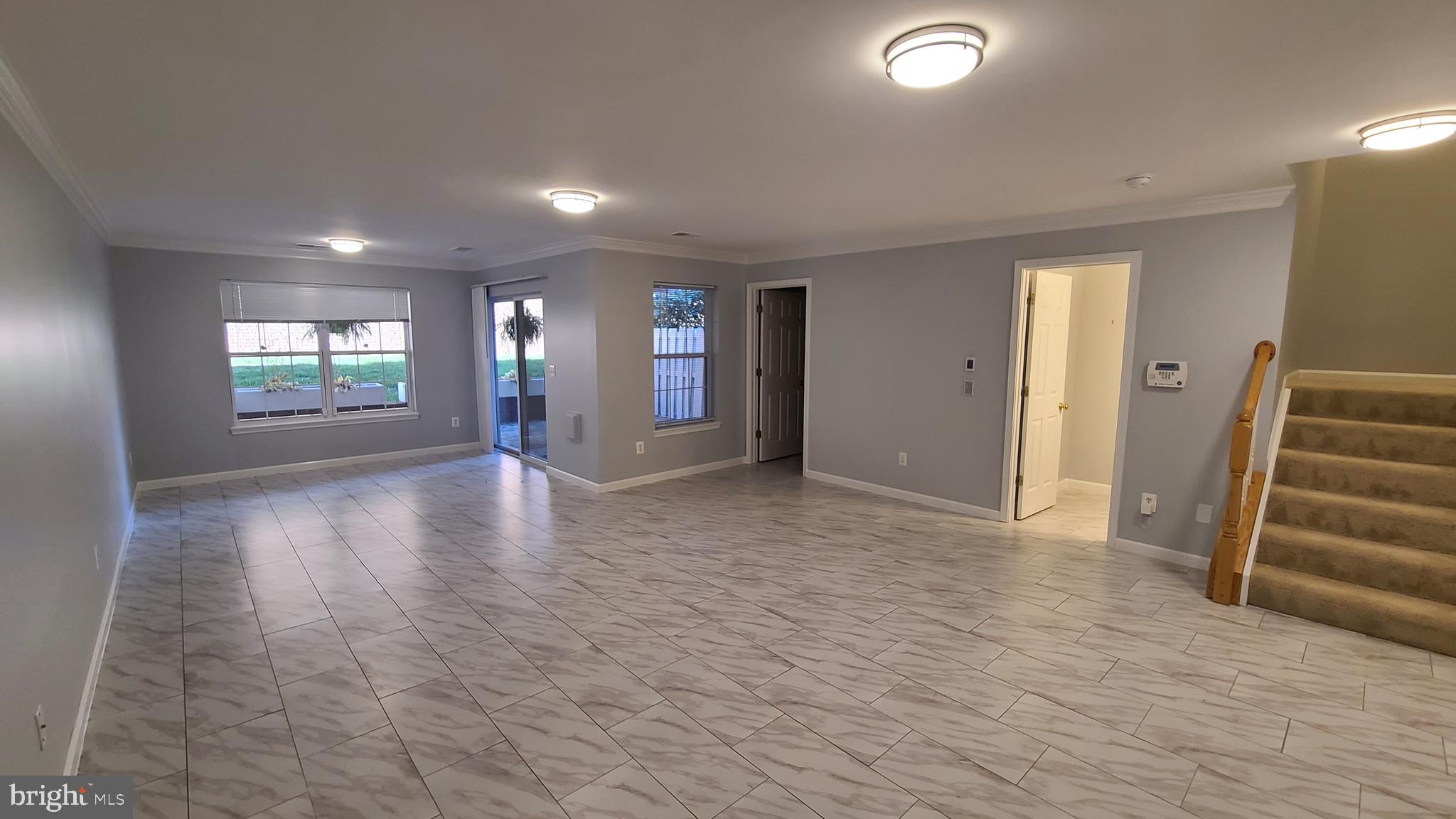 GREAT FALLS CHASE - Residential Lease