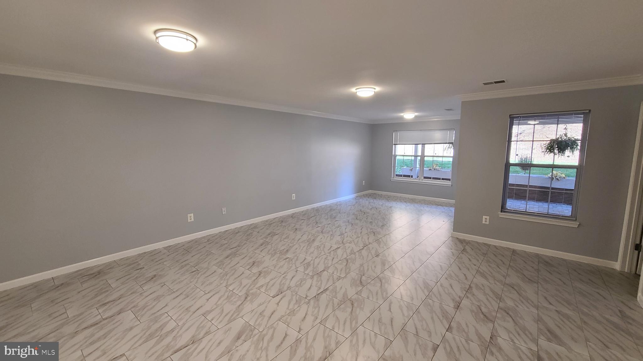 GREAT FALLS CHASE - Residential Lease