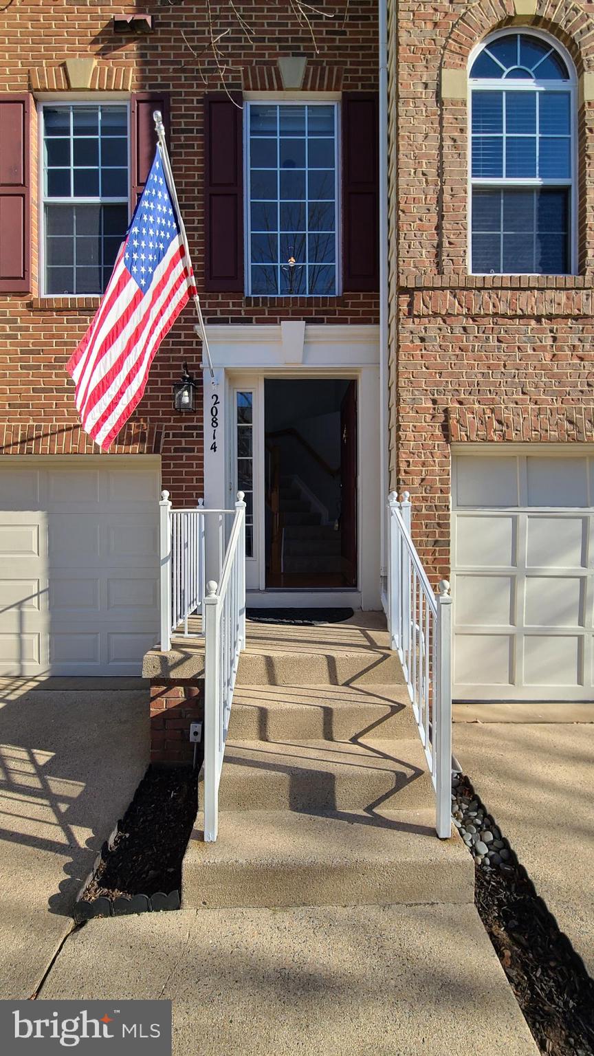 GREAT FALLS CHASE - Residential Lease