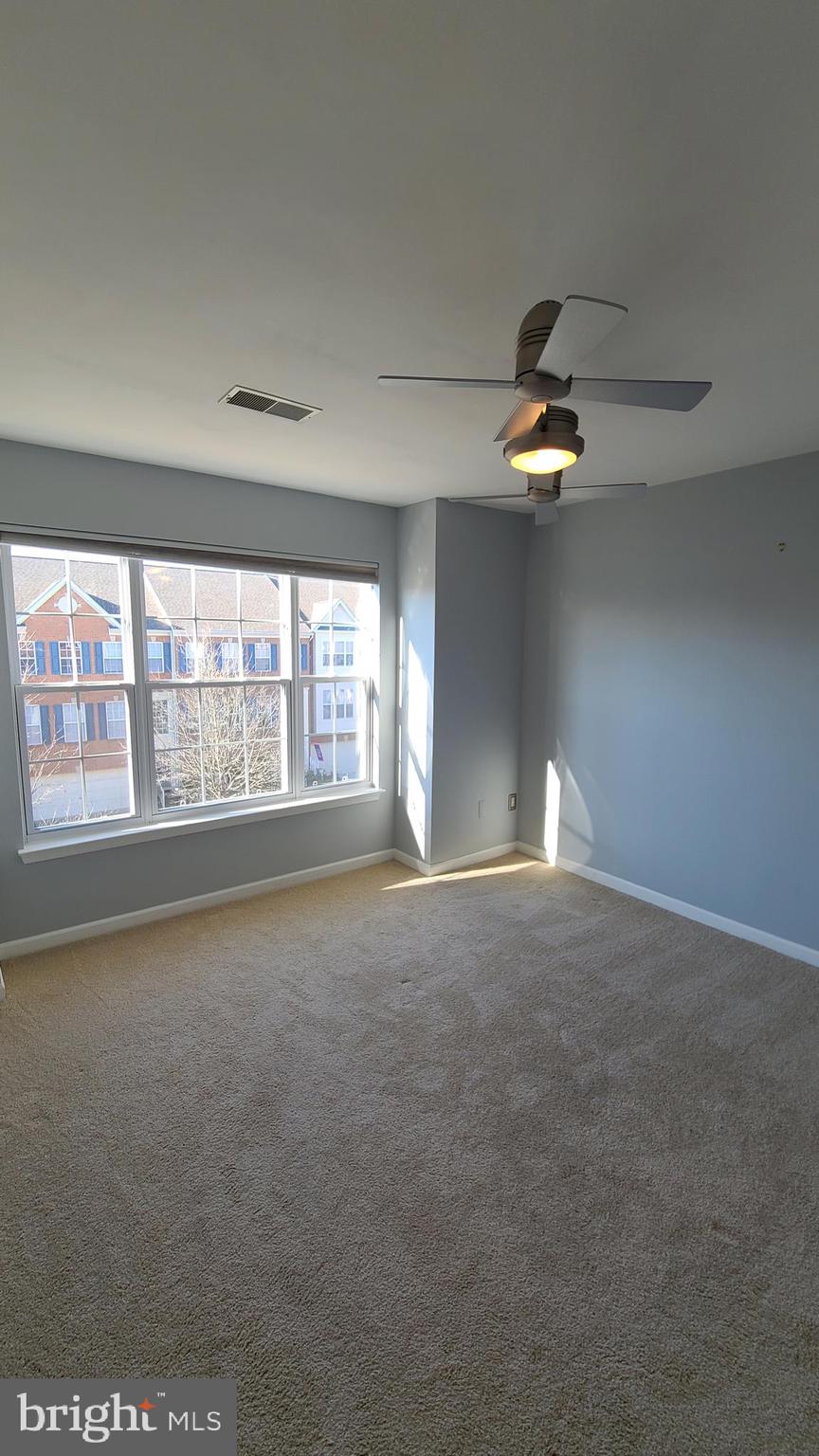 GREAT FALLS CHASE - Residential Lease