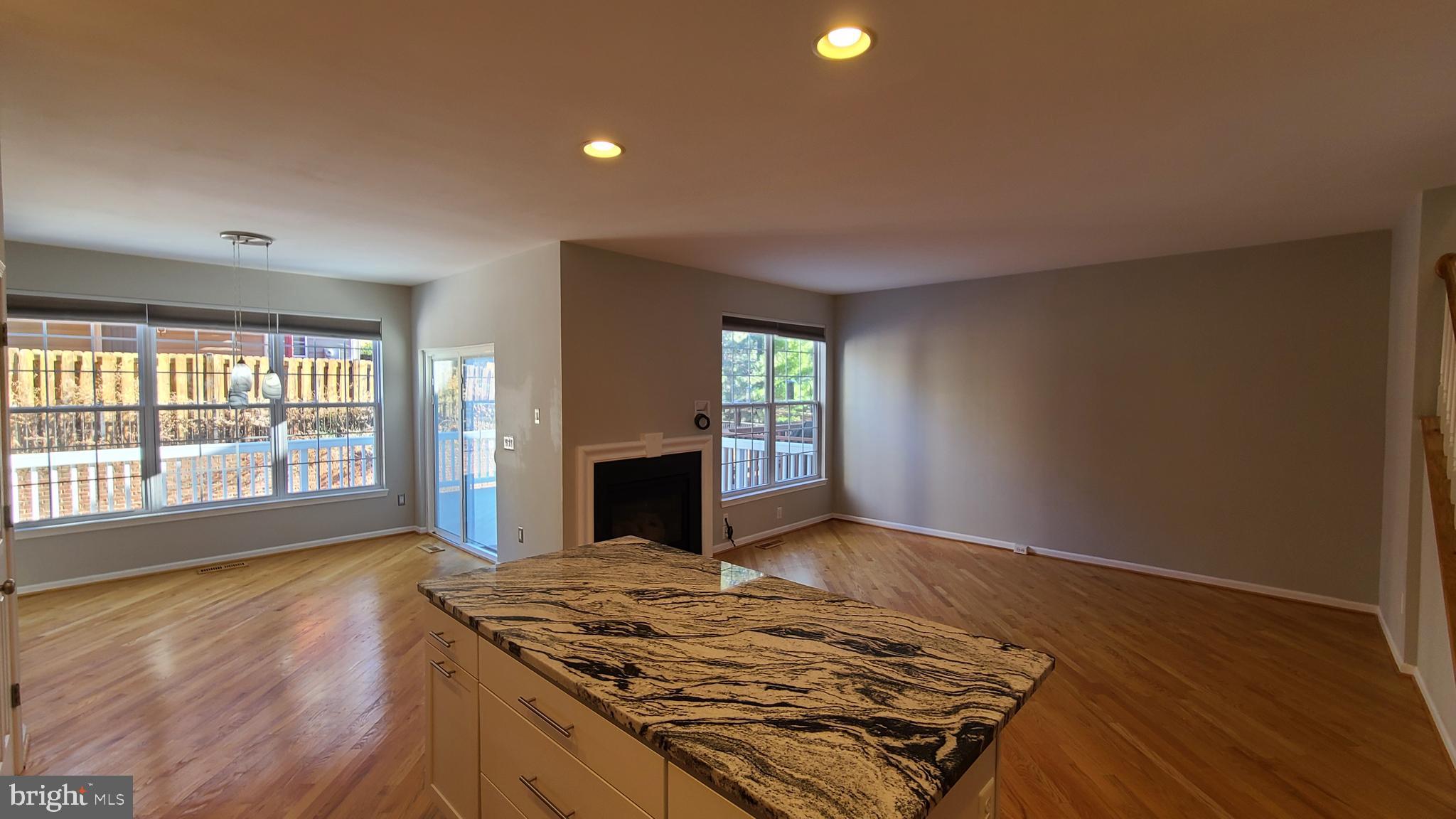 GREAT FALLS CHASE - Residential Lease