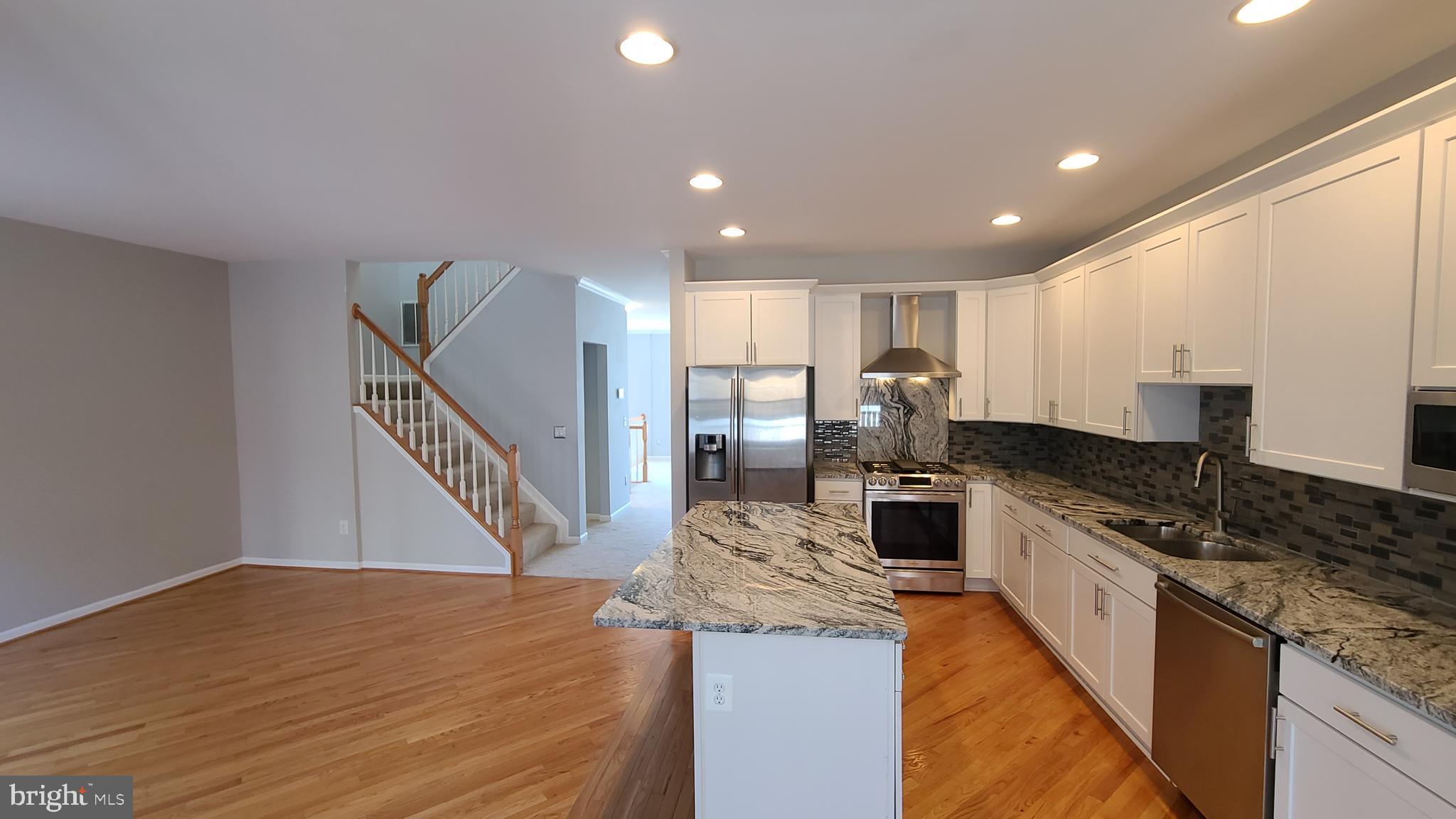 GREAT FALLS CHASE - Residential Lease