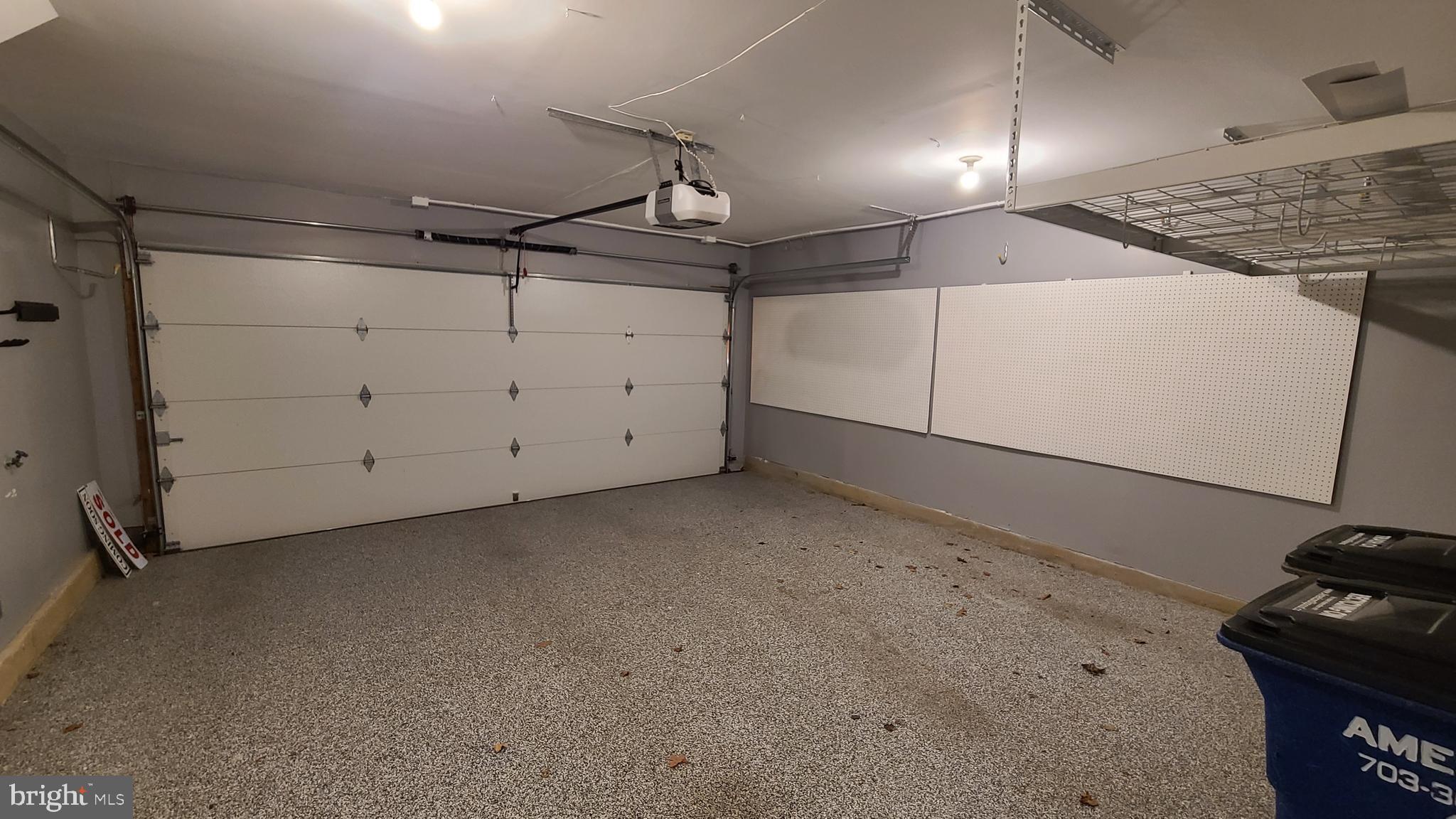 GREAT FALLS CHASE - Residential Lease